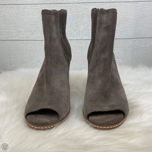 Boots Ankle Heels By Gianni Bini In Brown, Size: 9