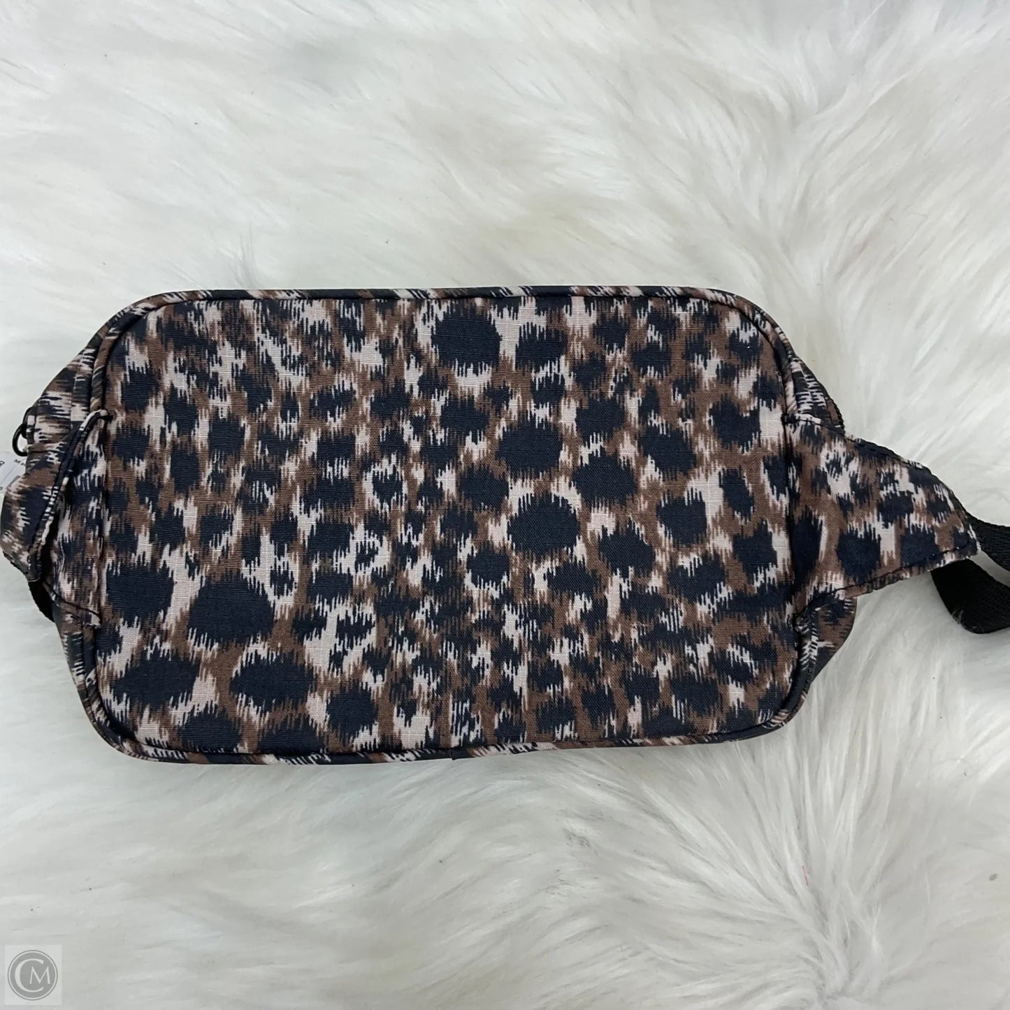 Belt Bag By Old Navy, Size: Medium