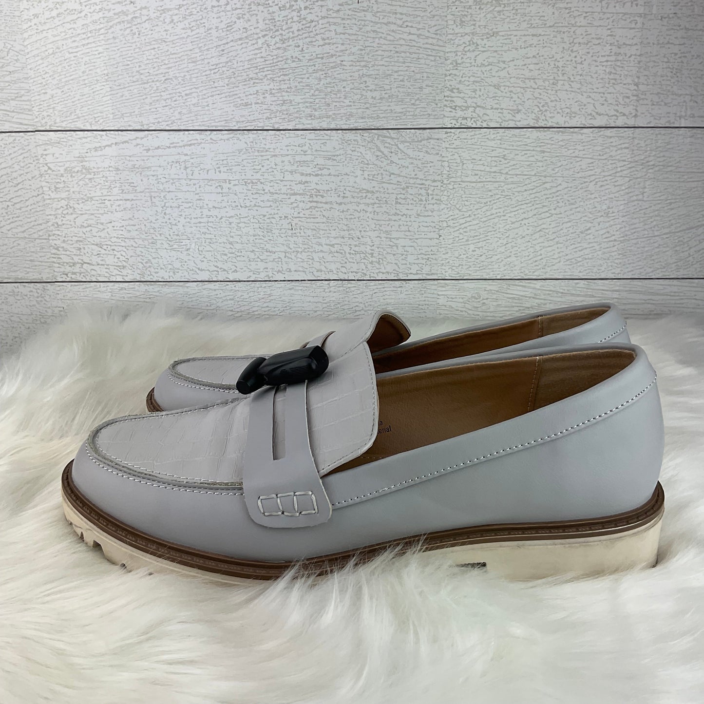 Grey Shoes Flats Cme, Size 9.5