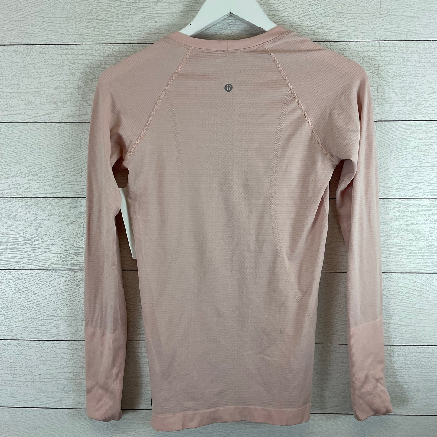 Athletic Top Long Sleeve Collar By Lululemon In Pink, Size: 6