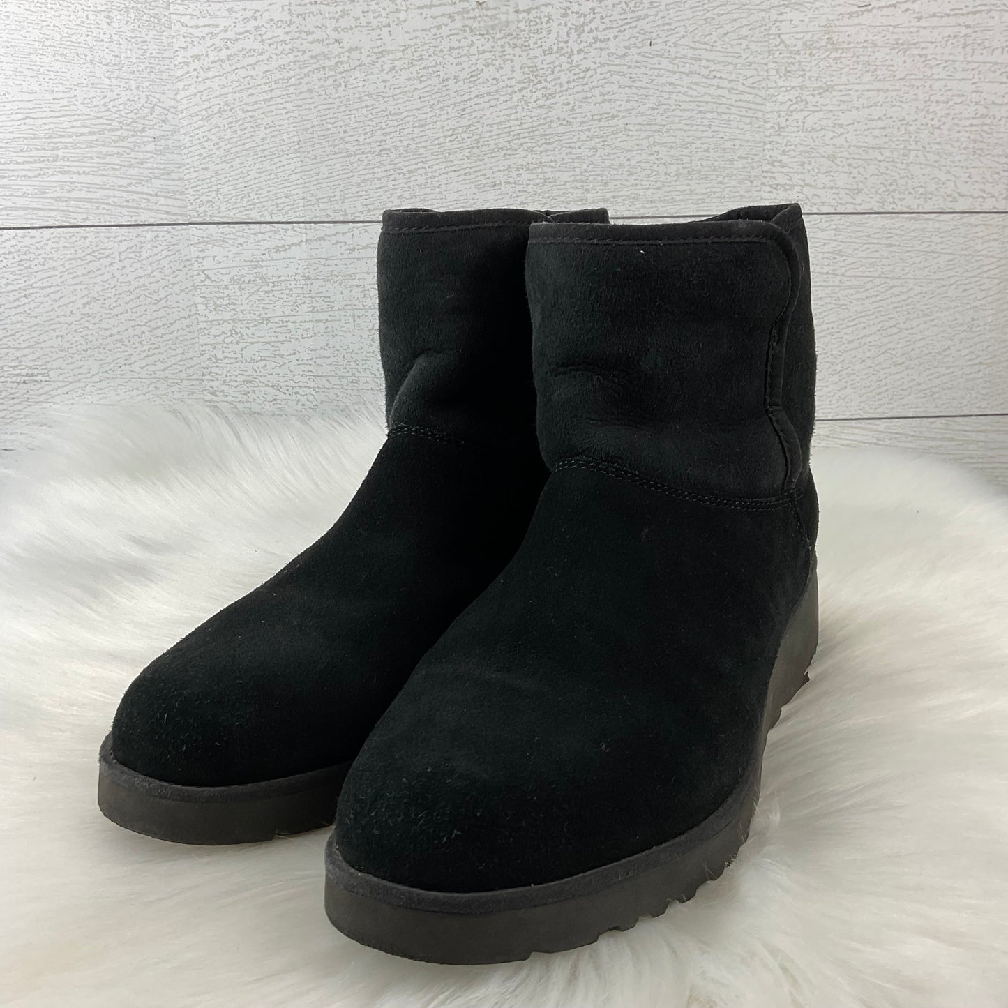 Boots Designer By Ugg In Black, Size: 11