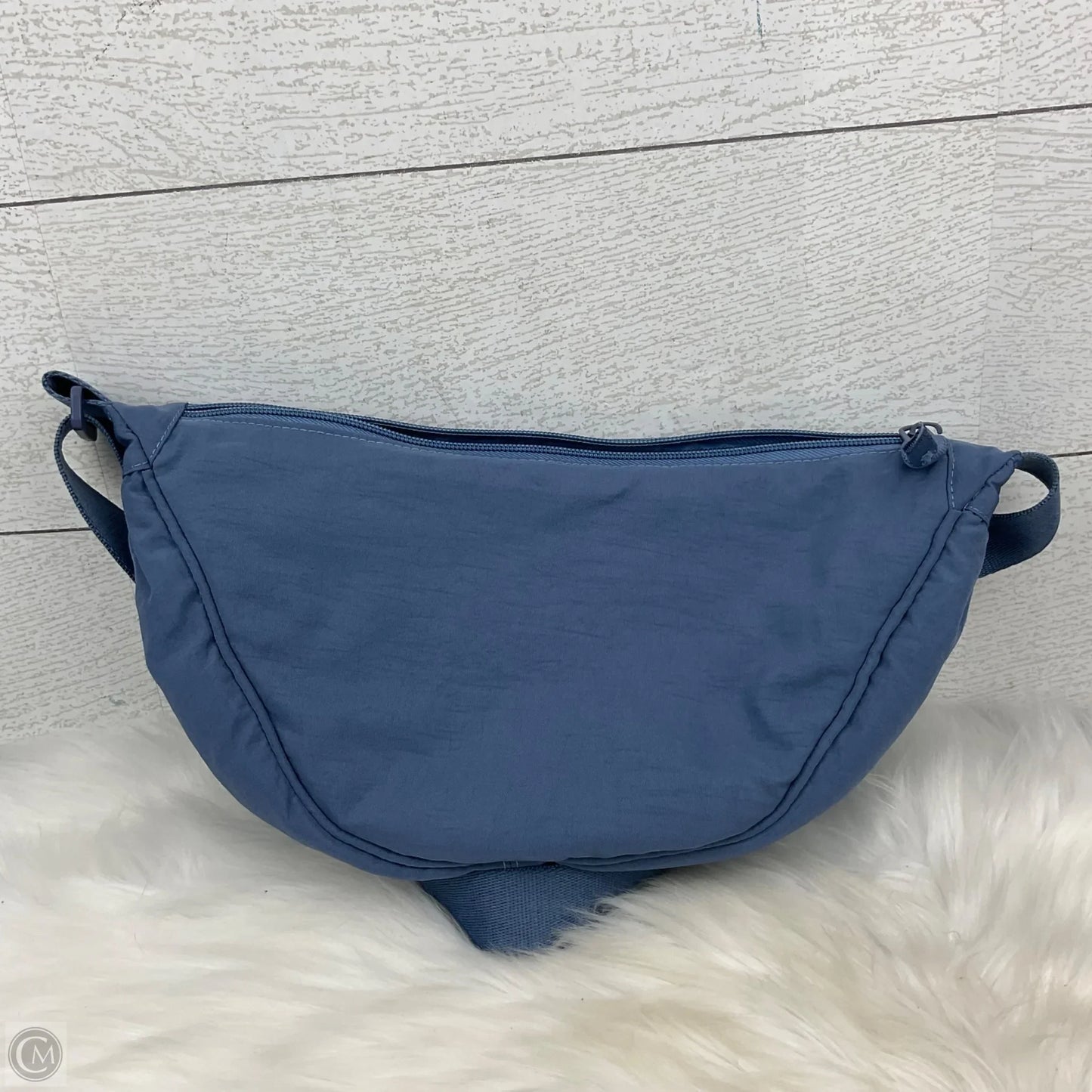 Belt Bag By Clothes Mentor, Size: Medium