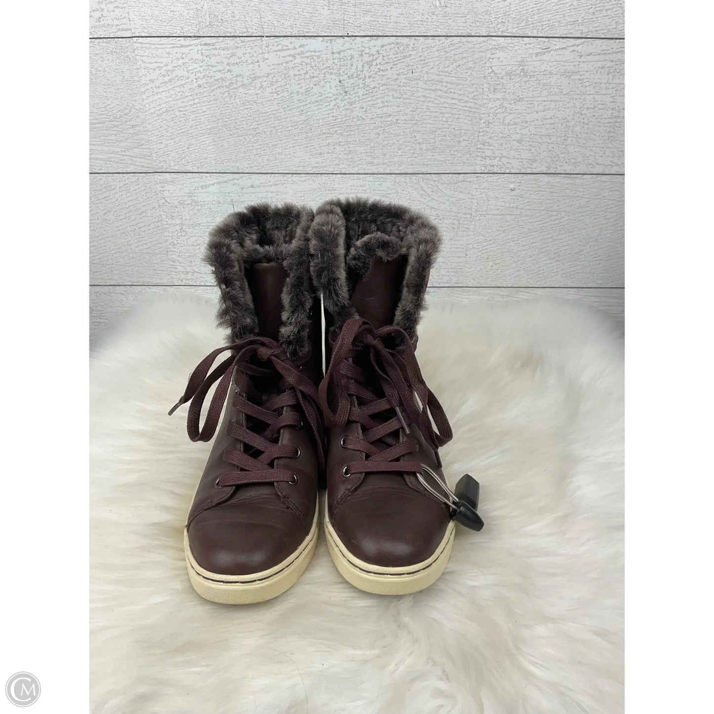 Boots Designer By Ugg In Brown, Size: 6.5
