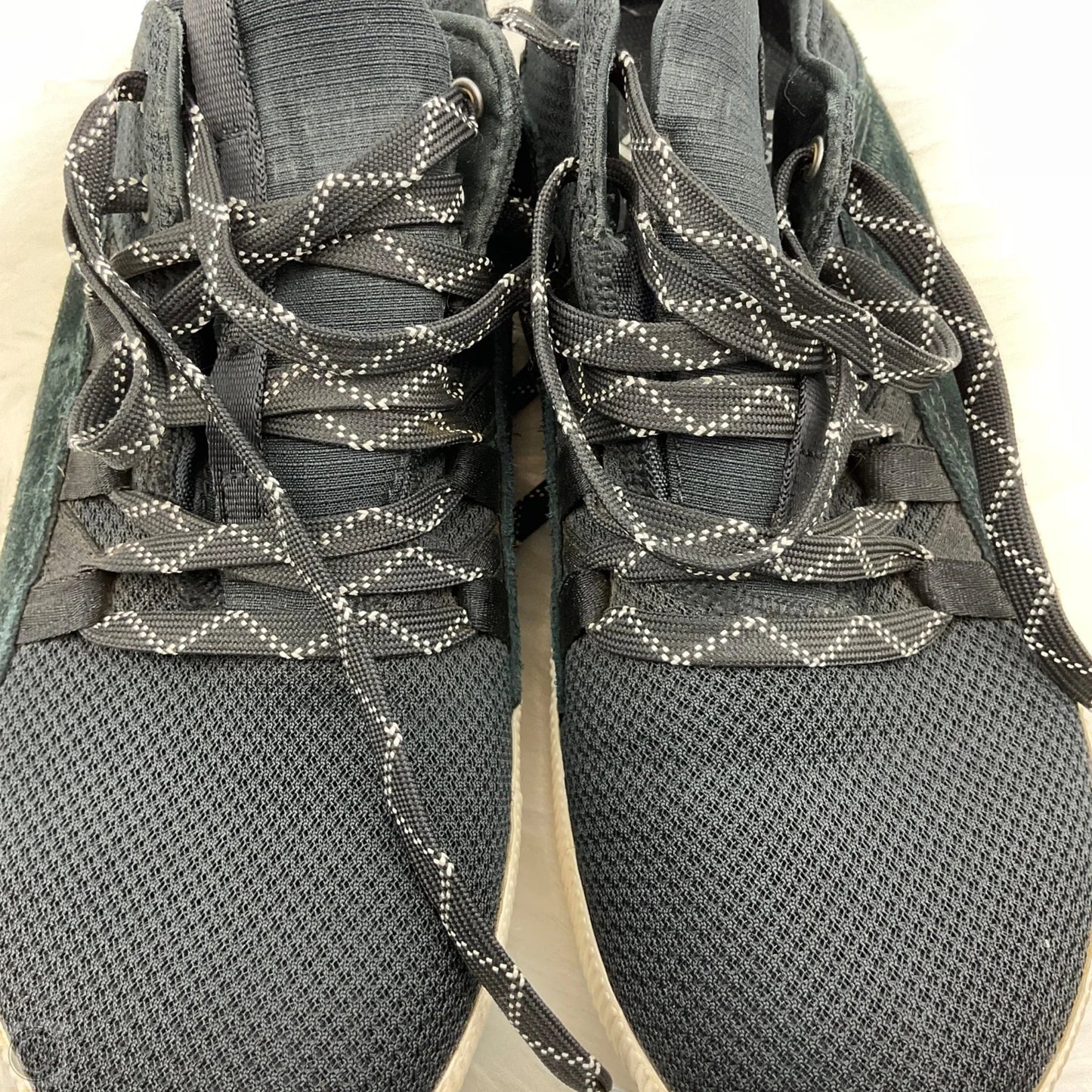 Shoes Sneakers By Sorel In Black, Size: 8