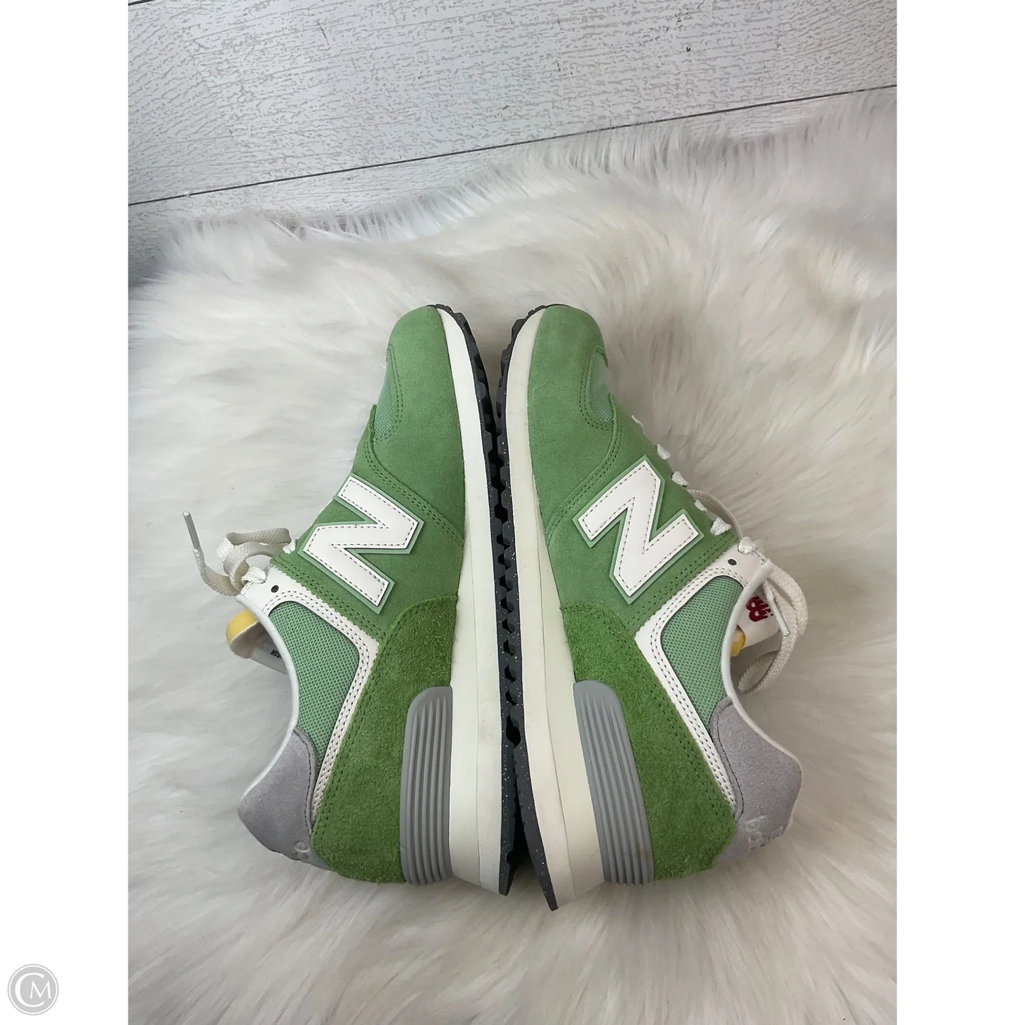 Shoes Sneakers By New Balance In Green, Size: 9.5
