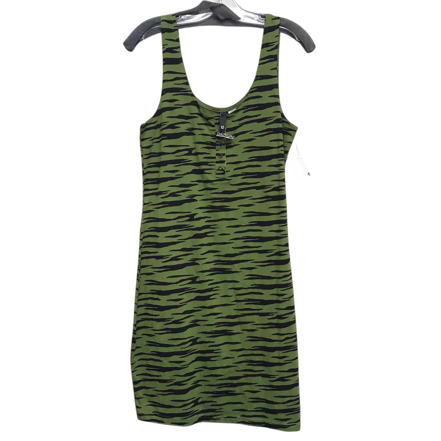 Dress Casual Short By Divided In Black & Green, Size:L