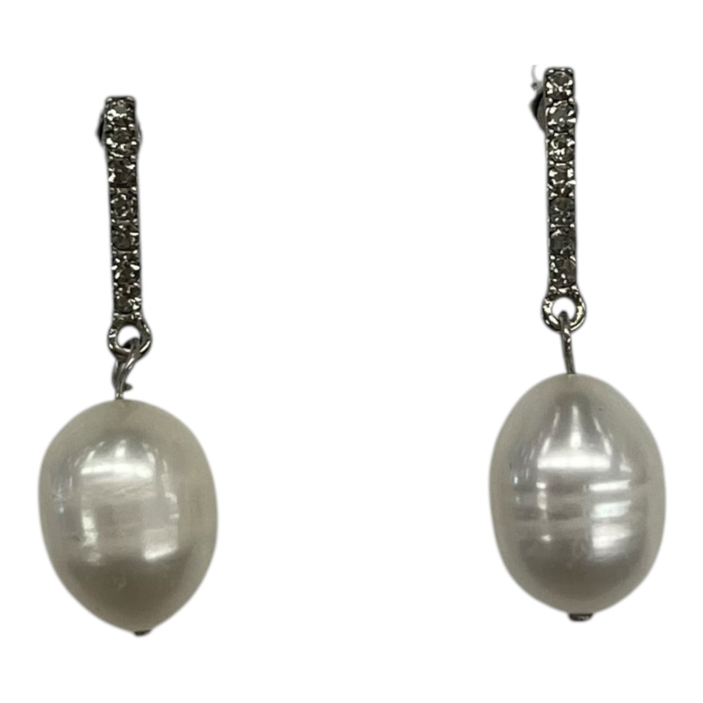 Earrings Dangle/Drop By    Clothes Mentor In Silver & White