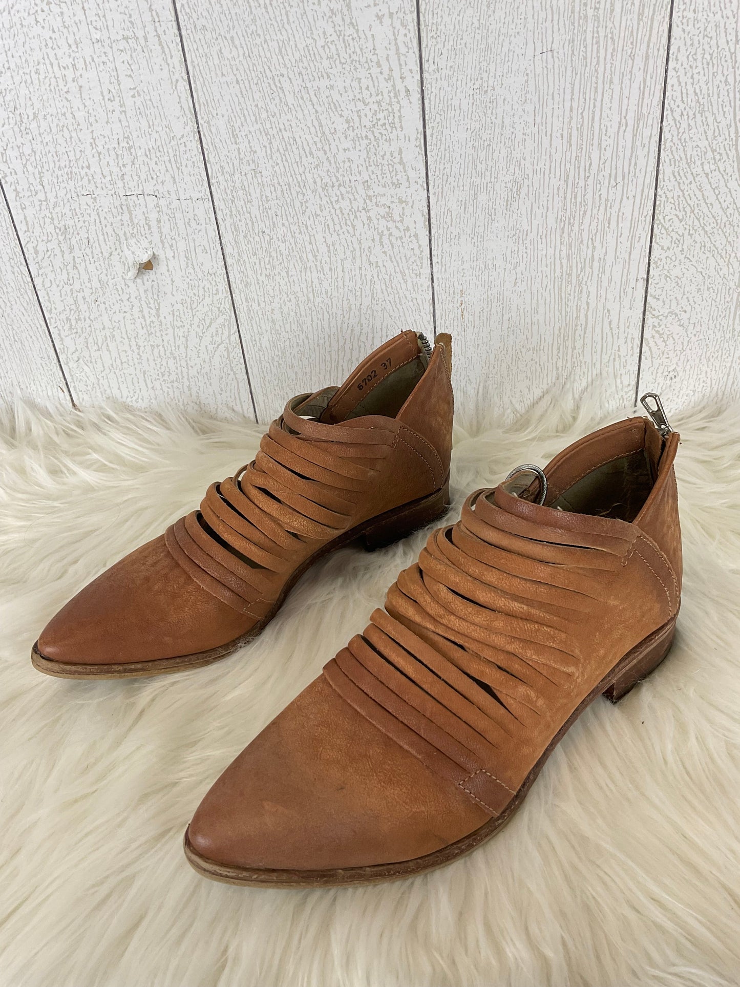 Tan Shoes Heels Block Free People, Size 6.5