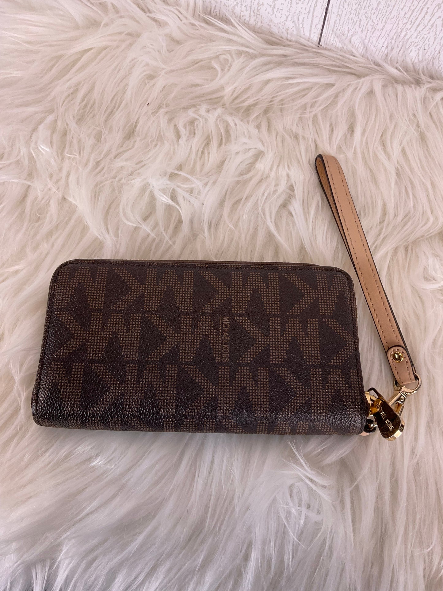 Wristlet Designer Michael Kors, Size Medium