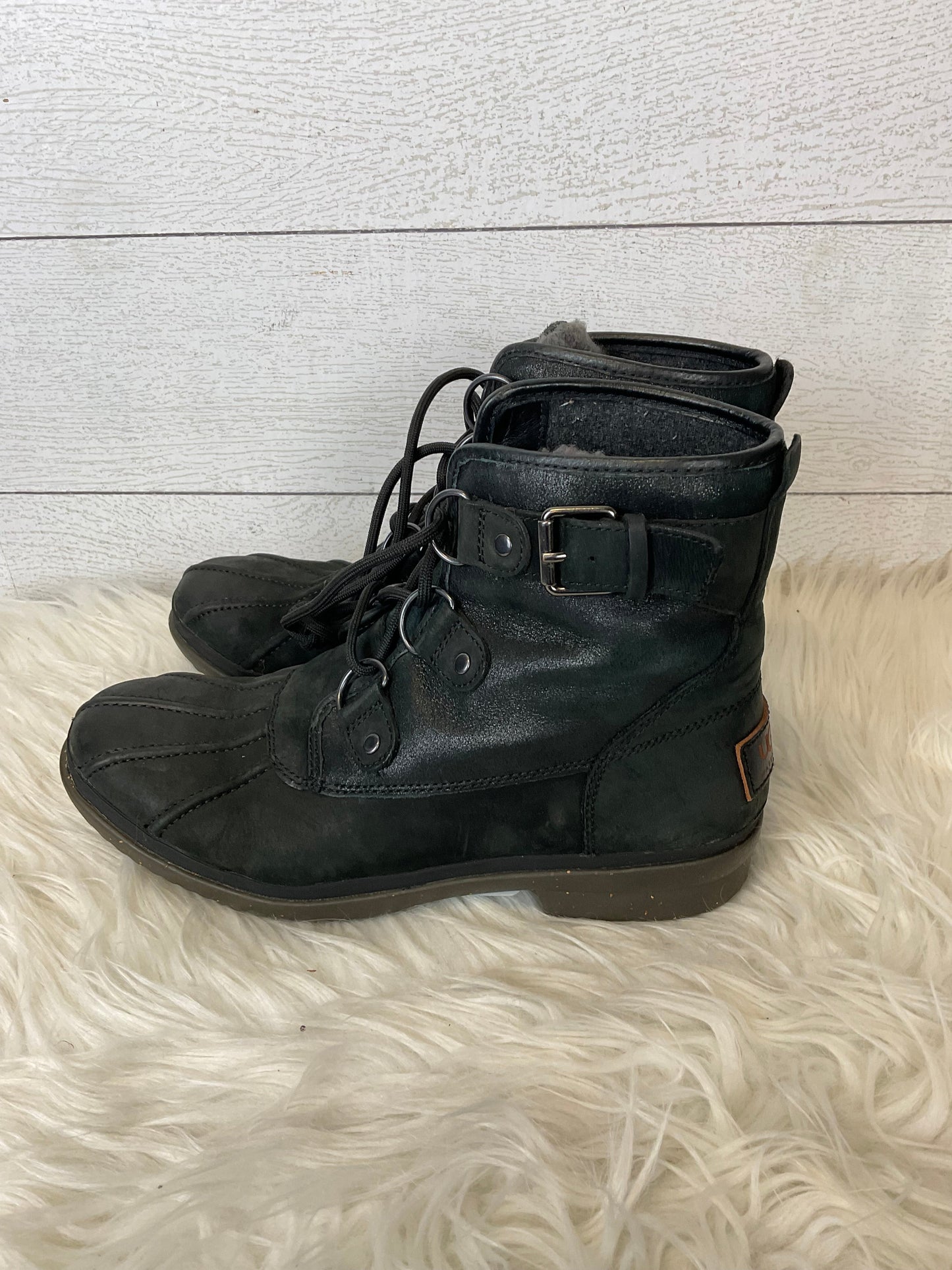 Boots Designer By Ugg In Black, Size: 7.5