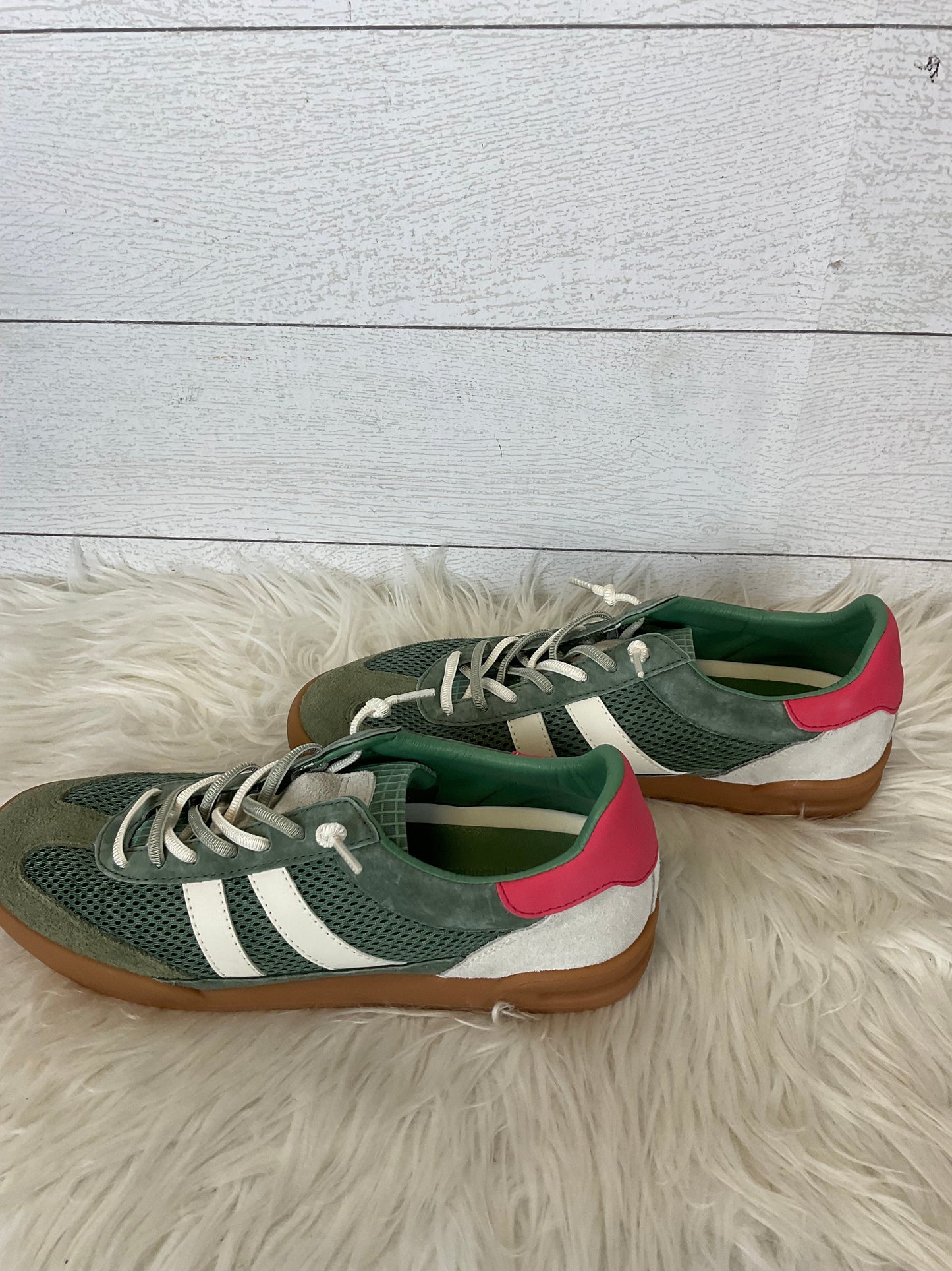 Shoes Sneakers By Steve Madden In Green, Size: 11