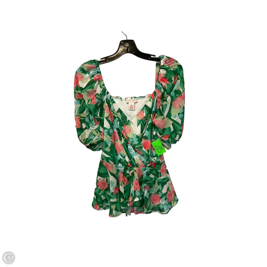 Top Short Sleeve By Flying Tomato In Green, Size: M