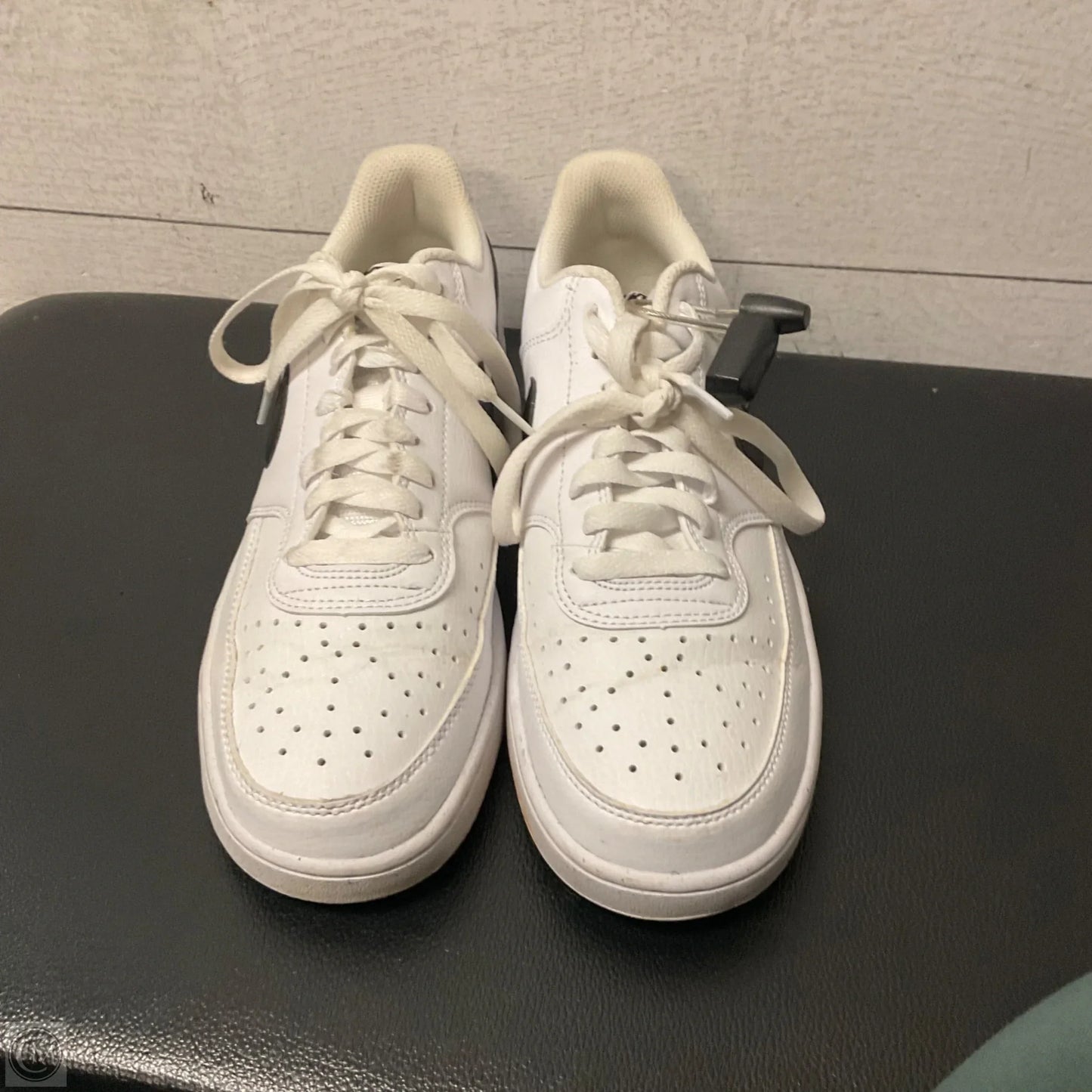 Shoes Athletic By Nike In White, Size: 9.5