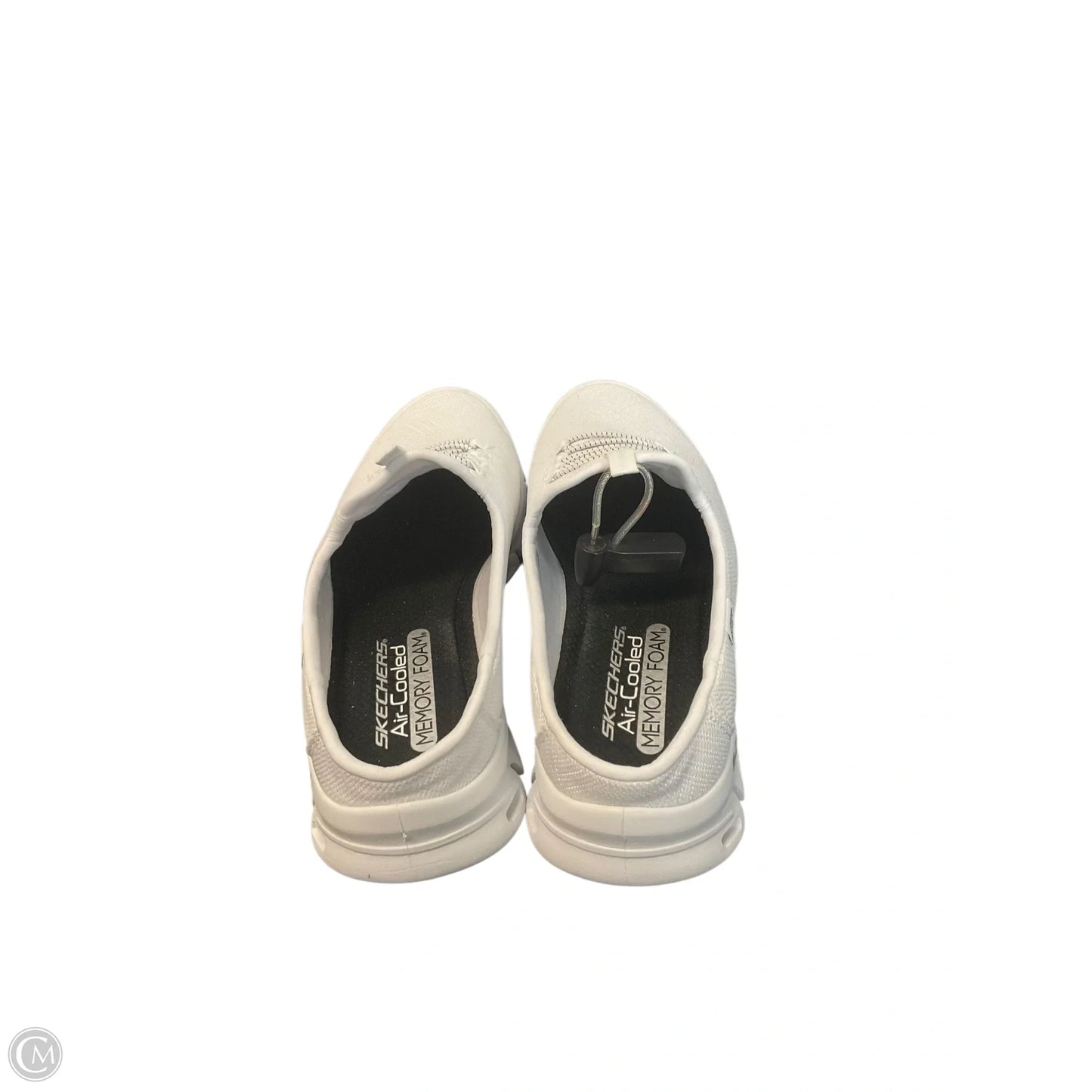 Shoes Flats By Skechers In White, Size: 9