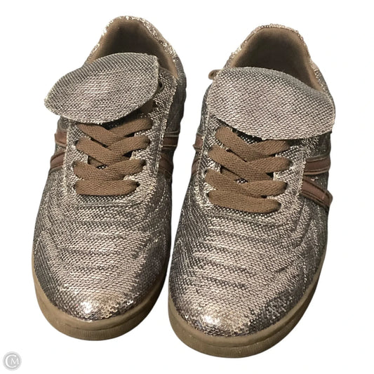 Shoes Sneakers By Steve Madden In Brown, Size: 9.5