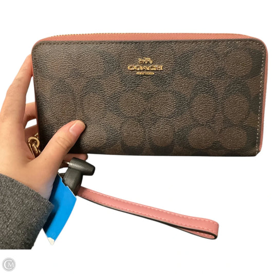 Wristlet Designer By Coach, Size: Medium
