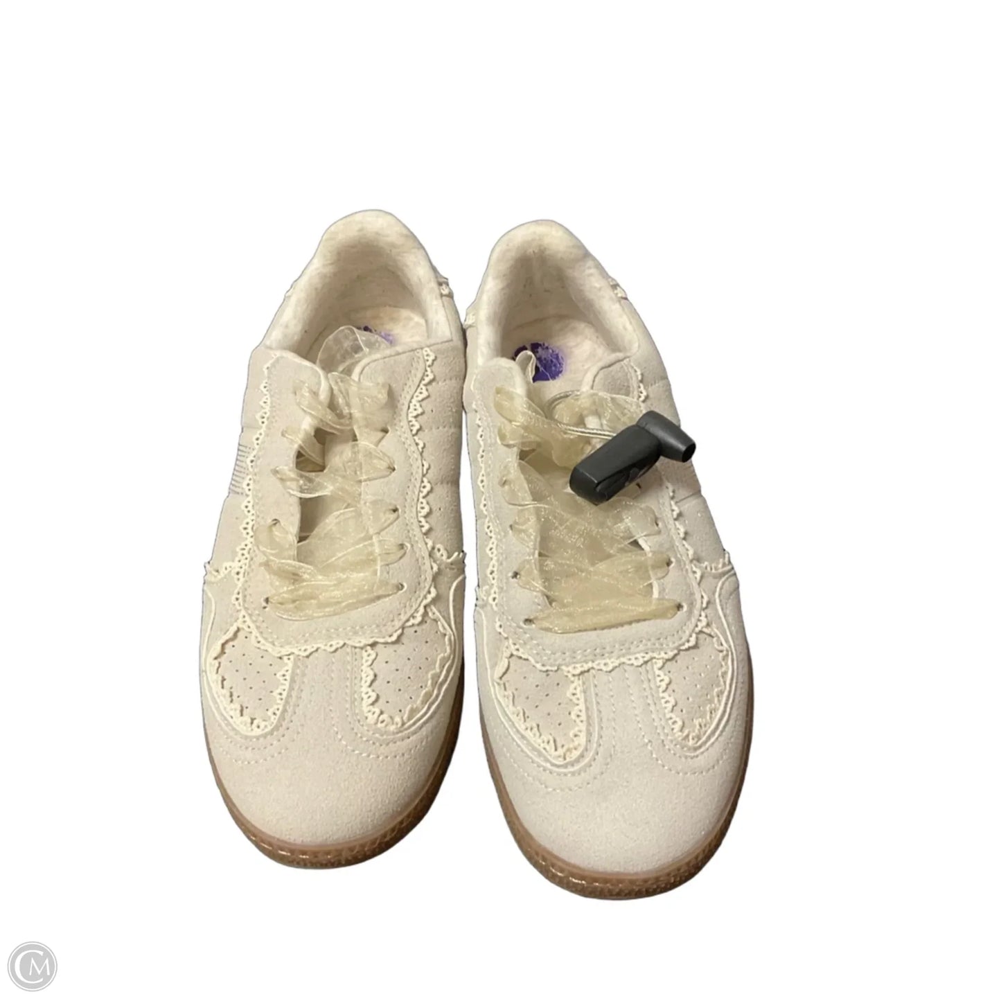 Shoes Sneakers By Sincerely Jules In Cream, Size: 8.5