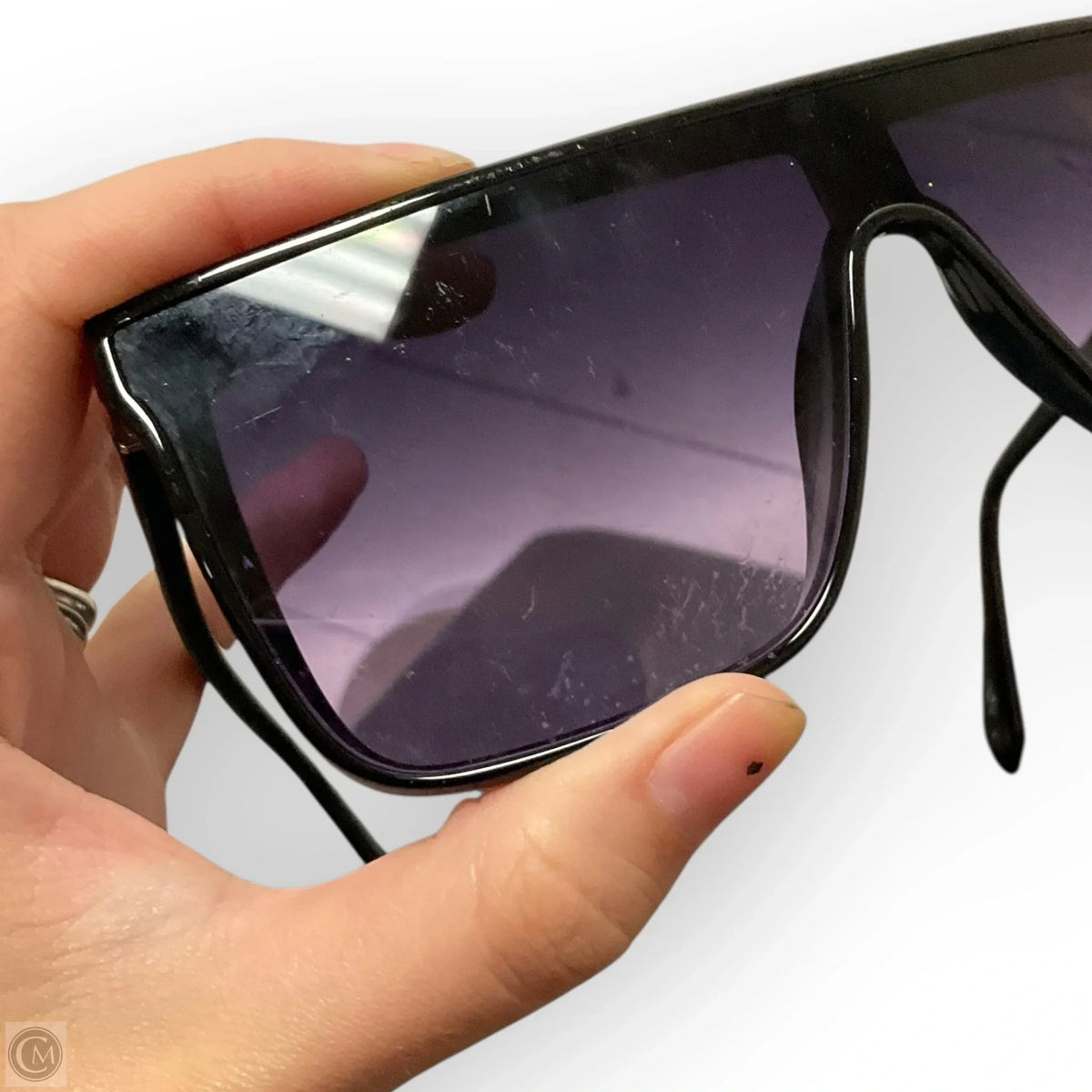Sunglasses By Quay, Size: Medium