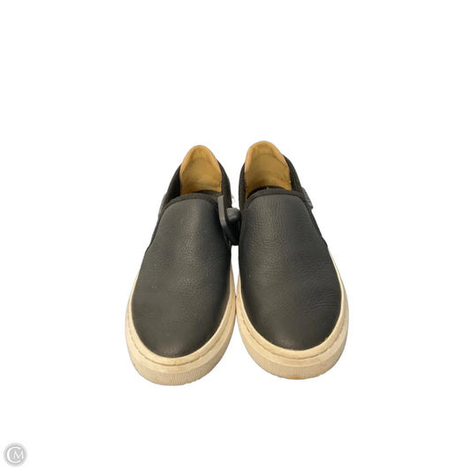 Shoes Designer By Ugg In Black, Size: 6.5