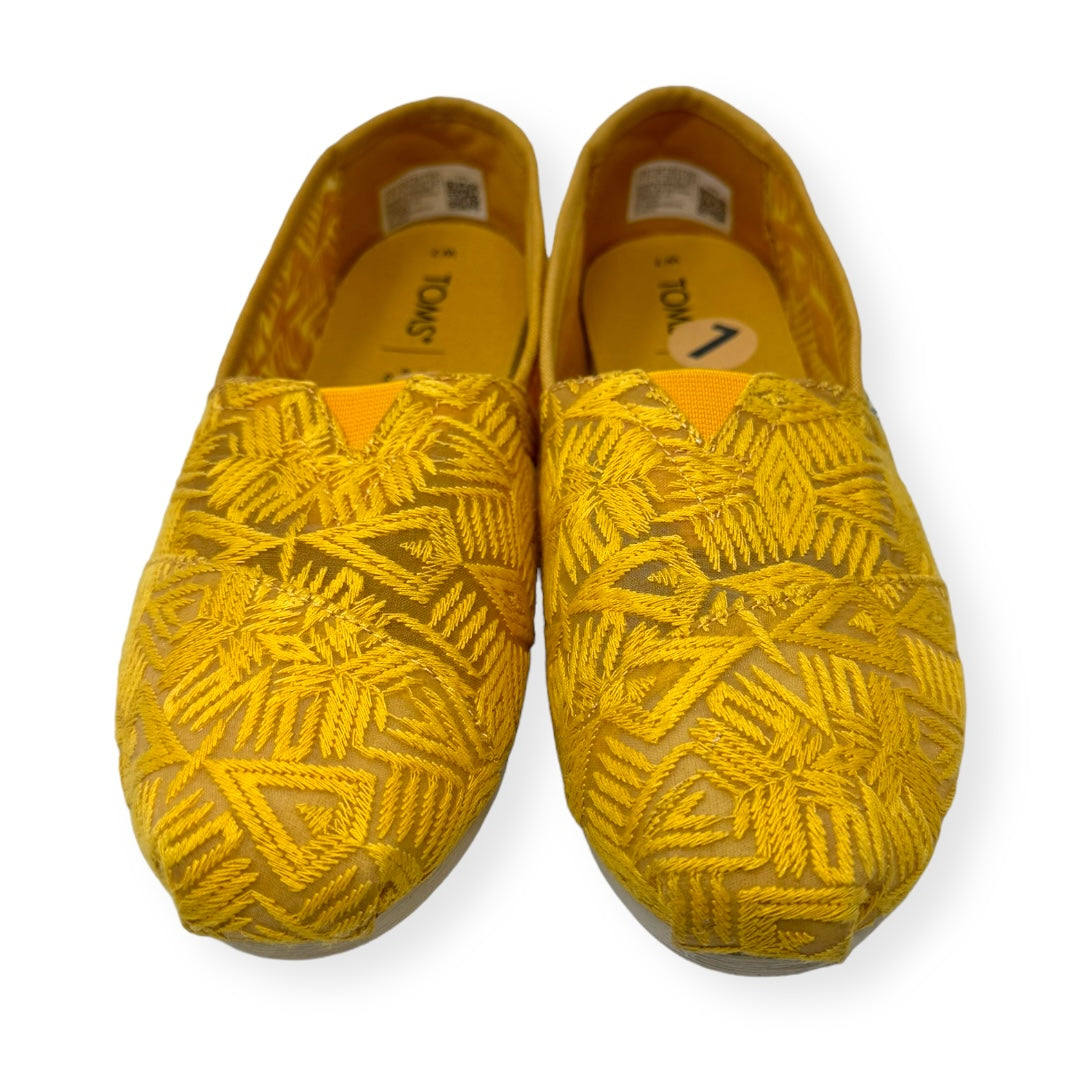 Yellow Shoes Flats Toms, Size 7