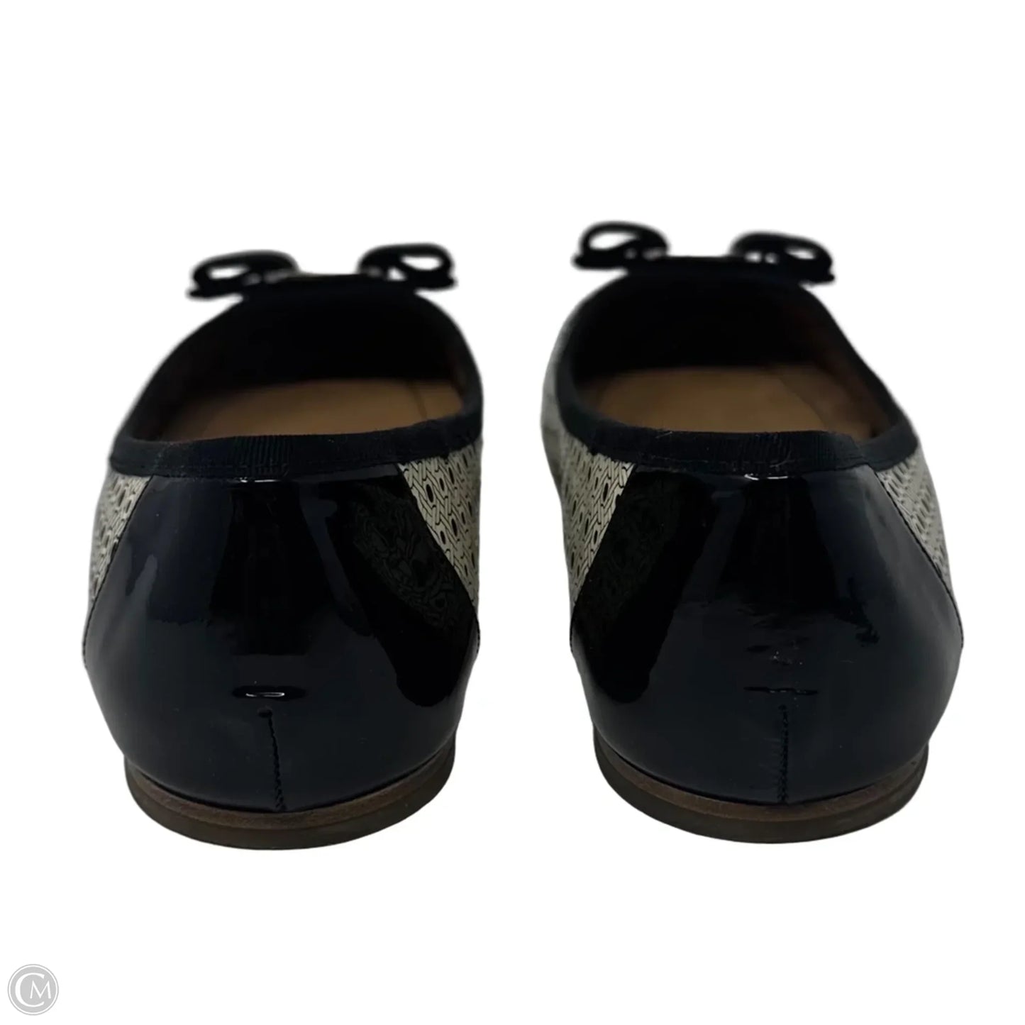 Varina Cap Toe Flats Shoes Luxury Designer By Ferragamo In Black & Cream, Size: 10.5