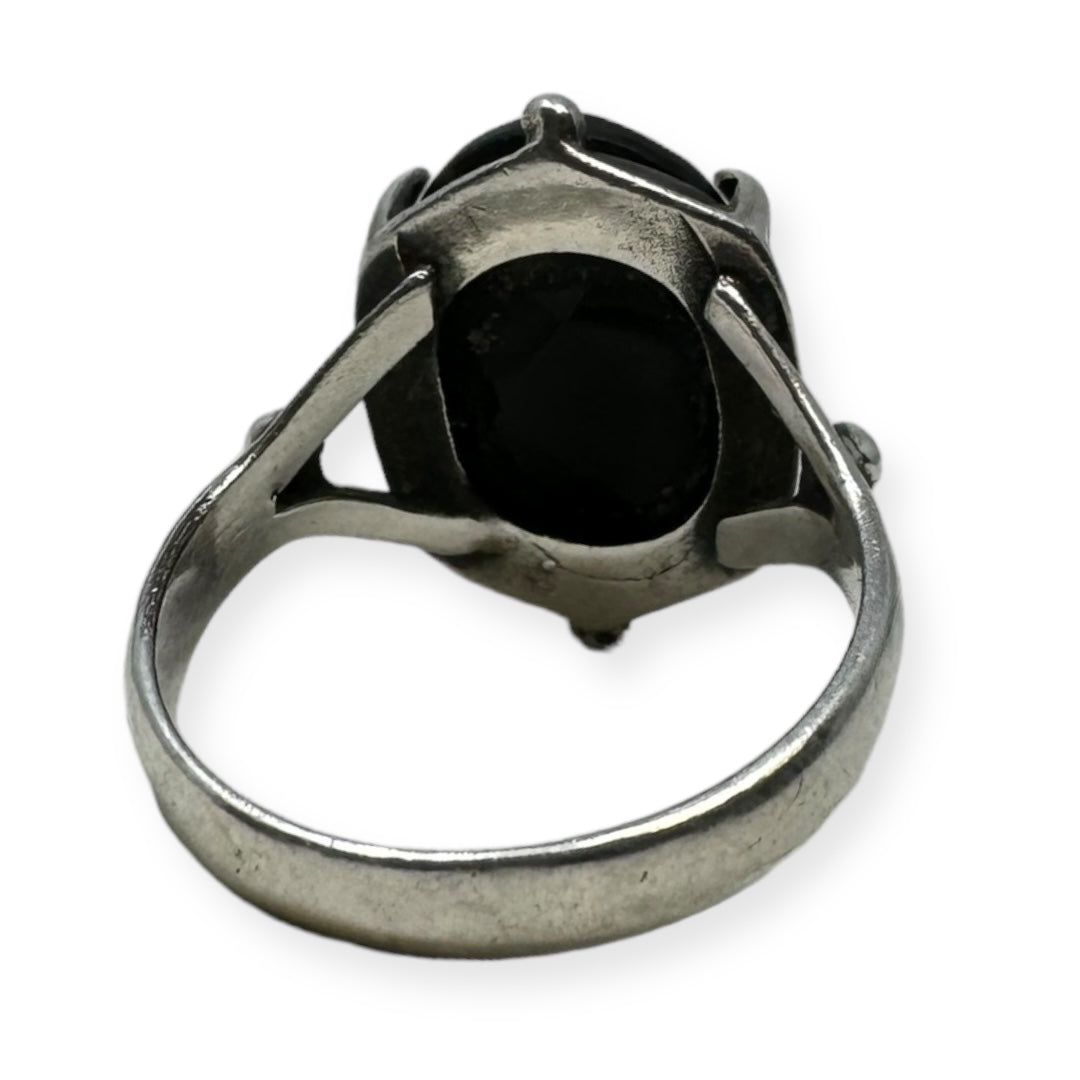 Ring Sterling Silver By Clothes Mentor  Size: 8