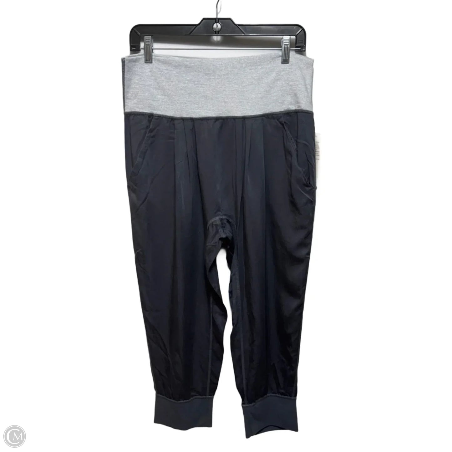 Move Me Crop Athletic Capris By Lululemon In Black & Grey, Size: 10