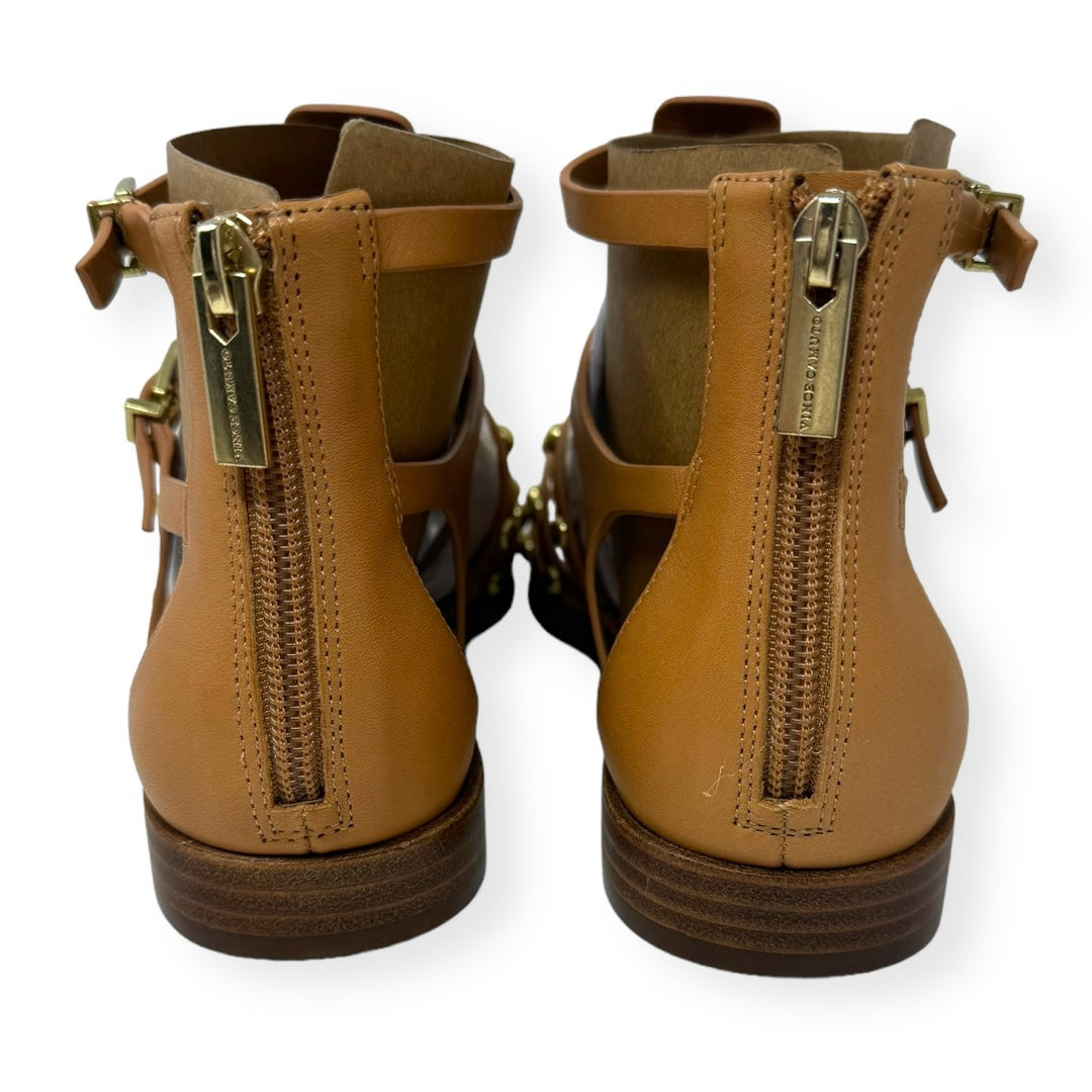 Tan Sandals Flats Vince Camuto, Size 9.5