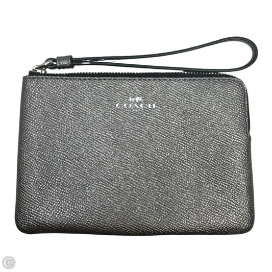 Corner Zip Wristlet Designer By Coach, Size: Small