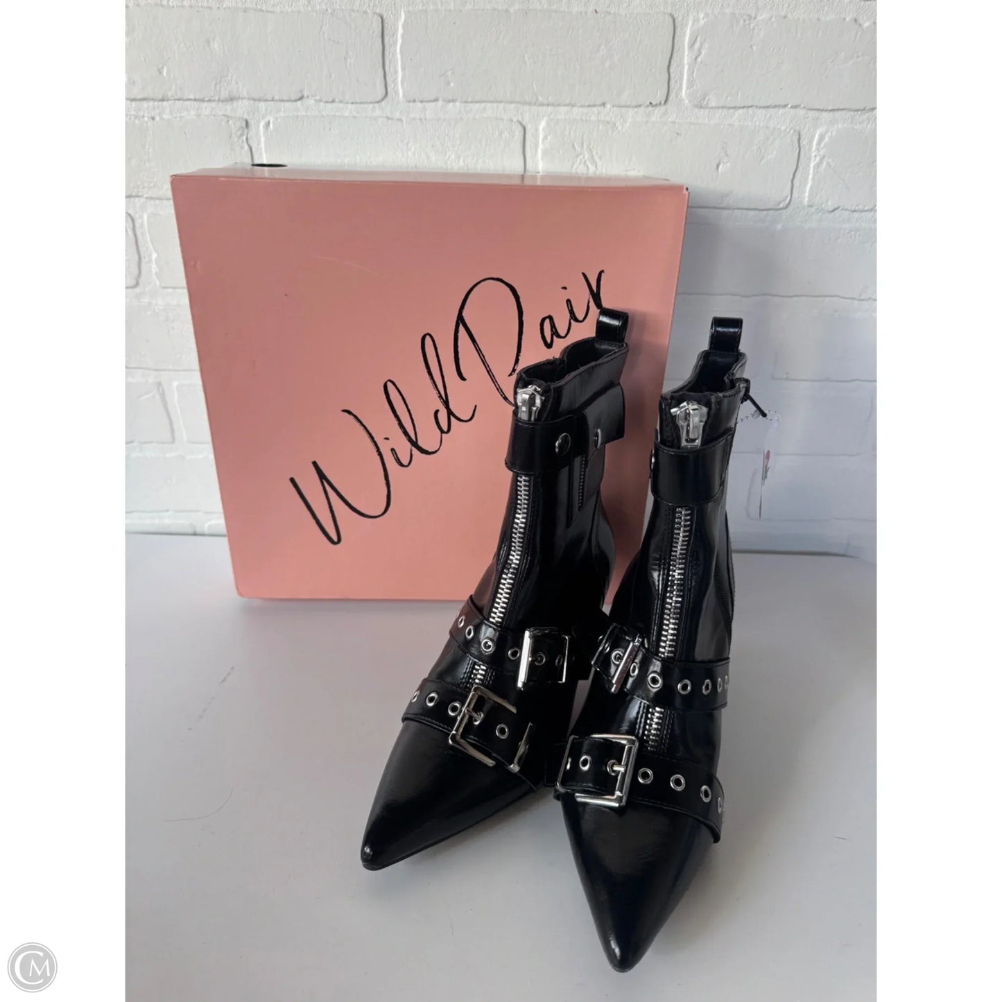 Boots Mid-calf Heels By Clothes Mentor In Black & Silver, Size: 8.5