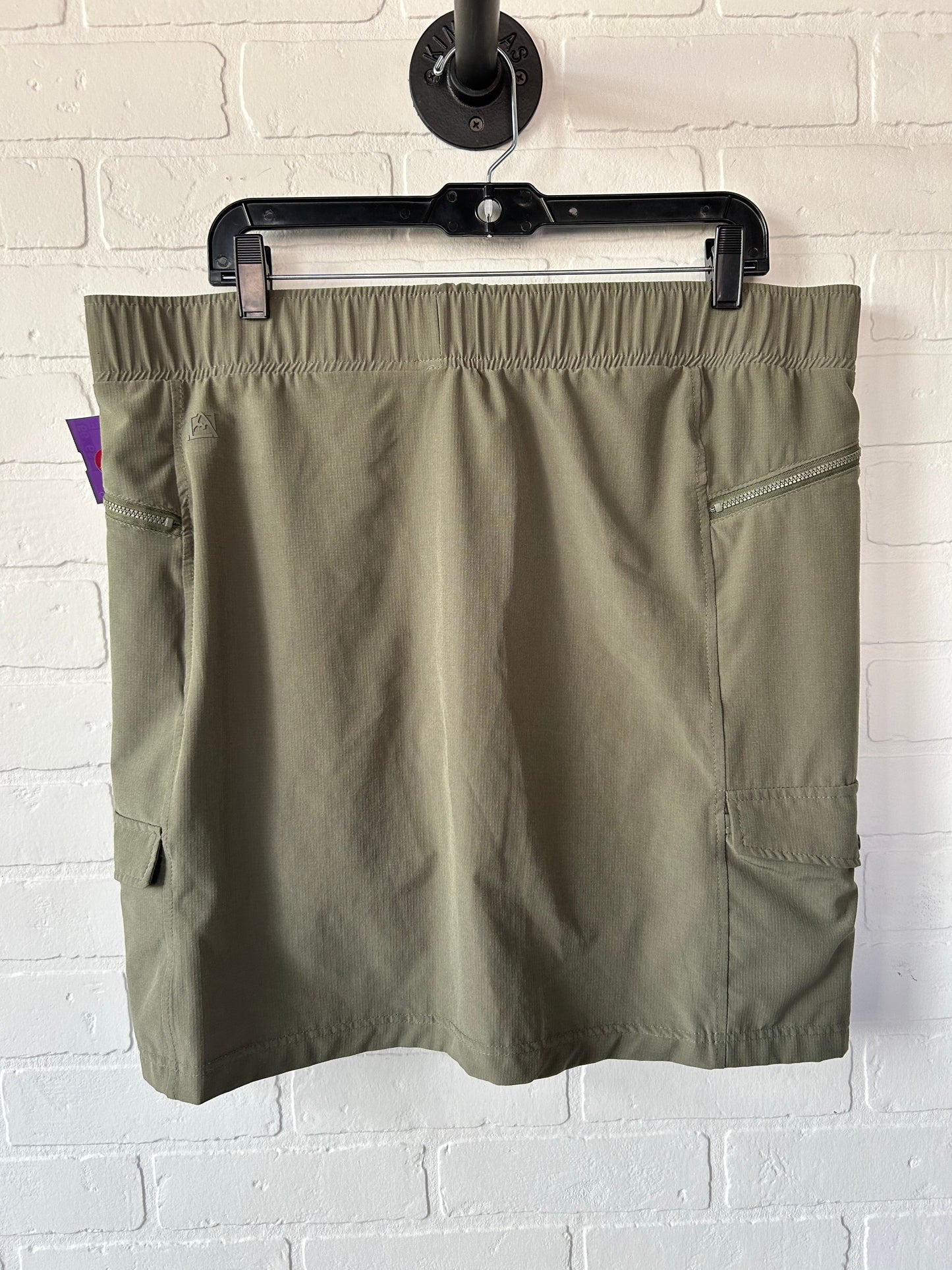 Green Athletic Skort Avalanche, Size 16