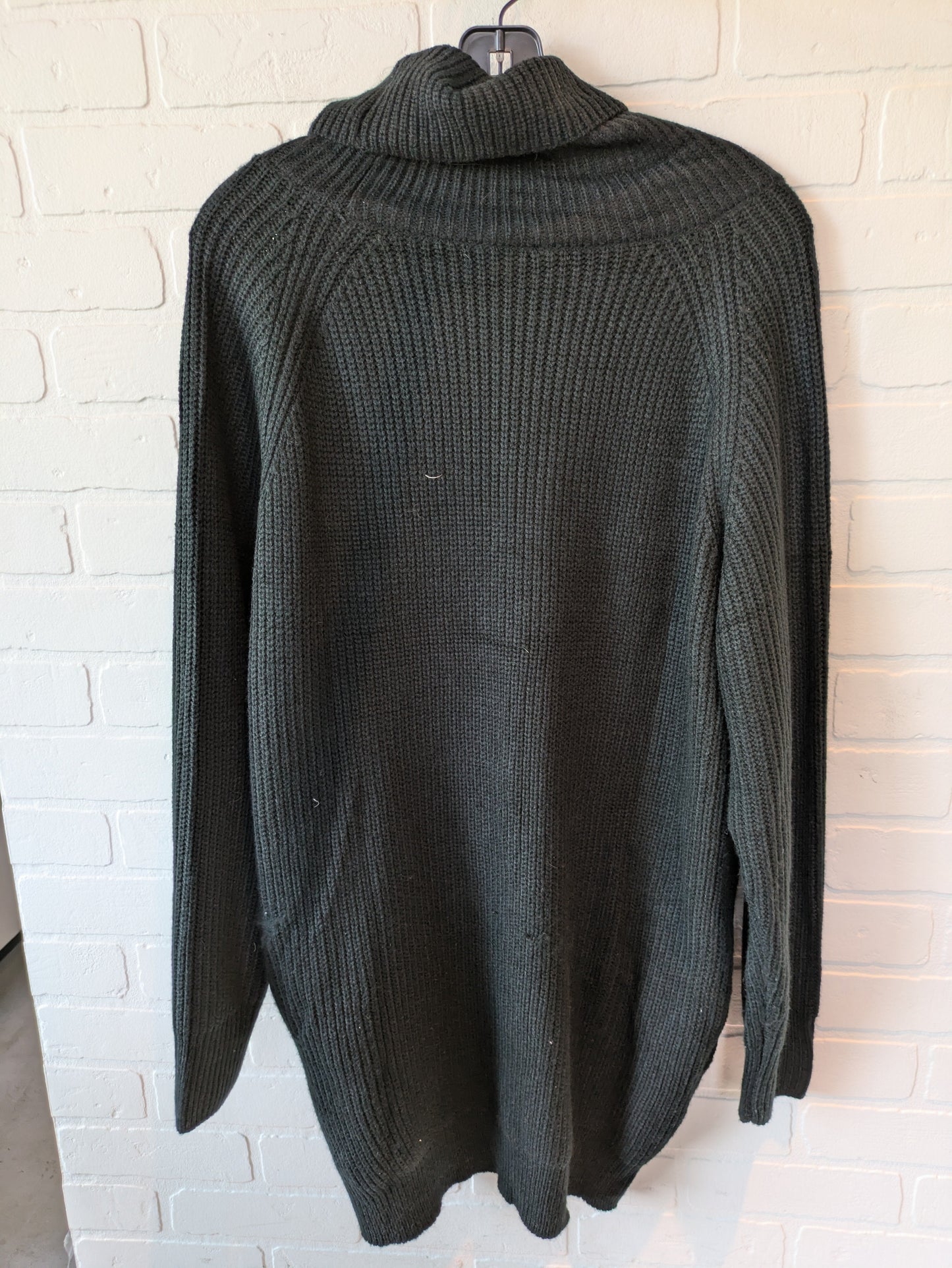 Black Sweater Cme, Size M