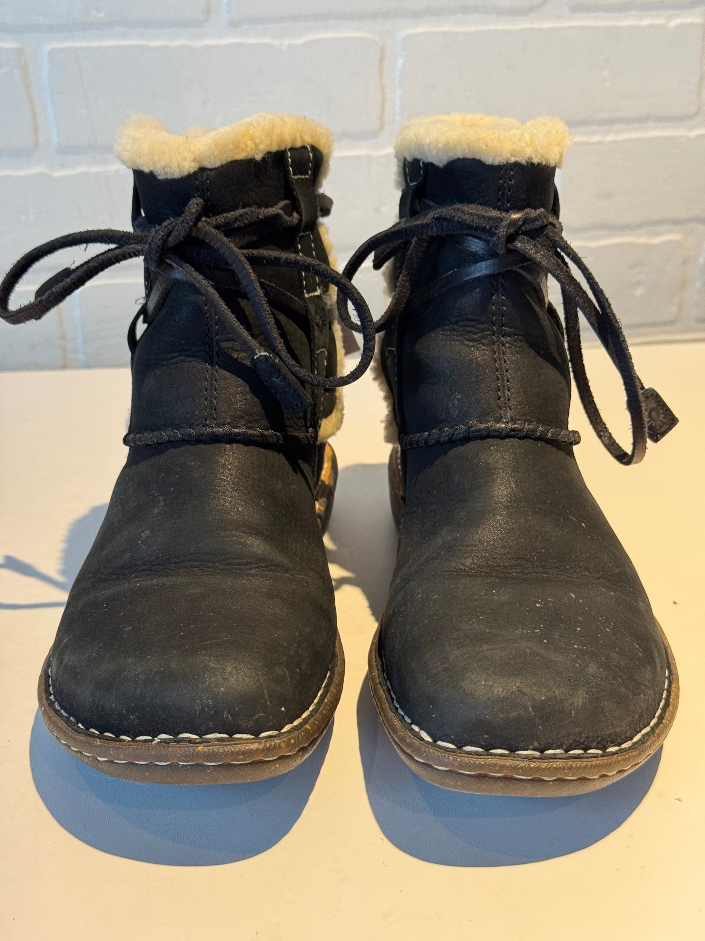 Boots Designer By Ugg In Black & Cream, Size: 8