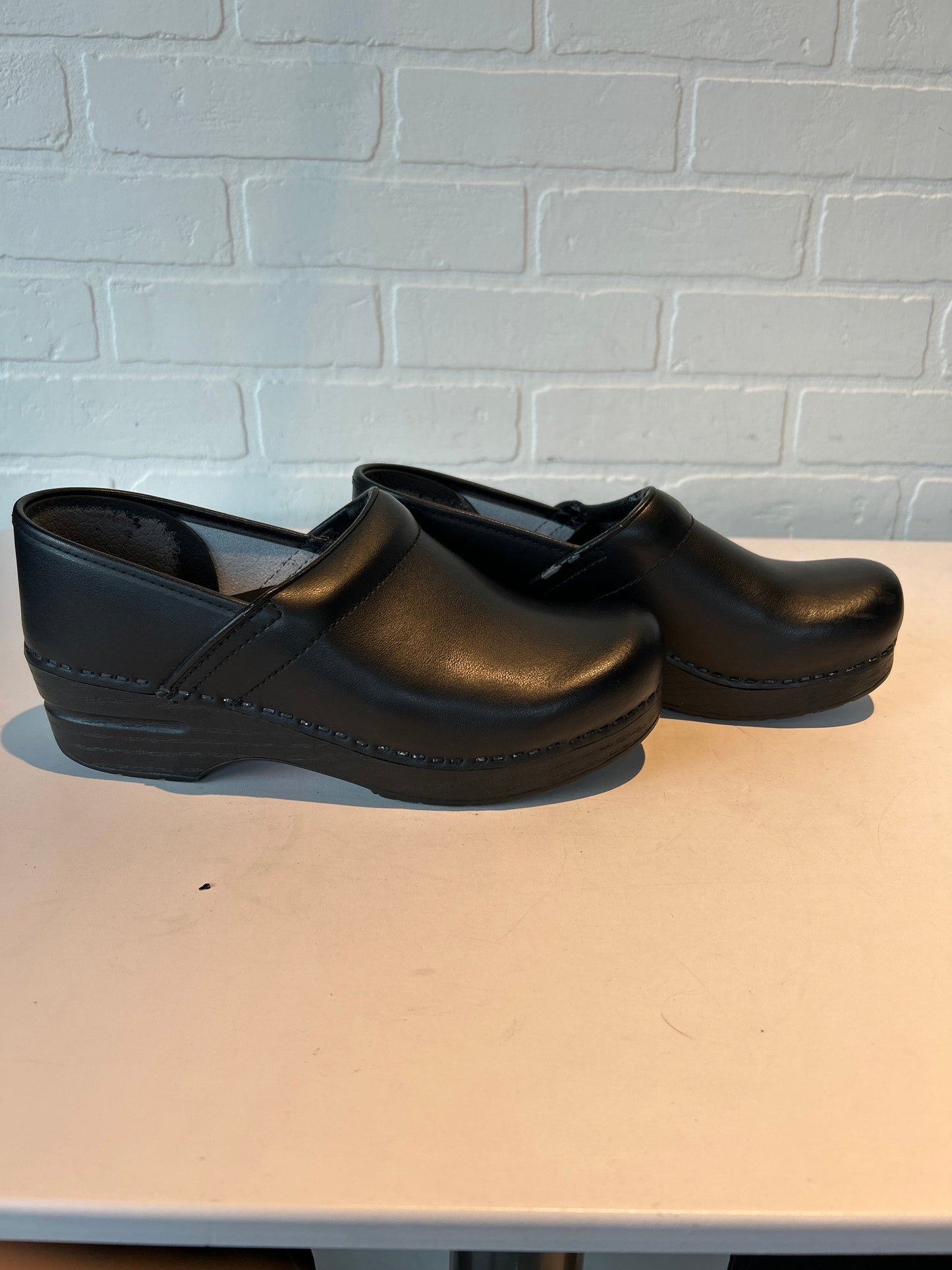 Shoes Heels Wedge By Dansko In Black, Size: 8.5