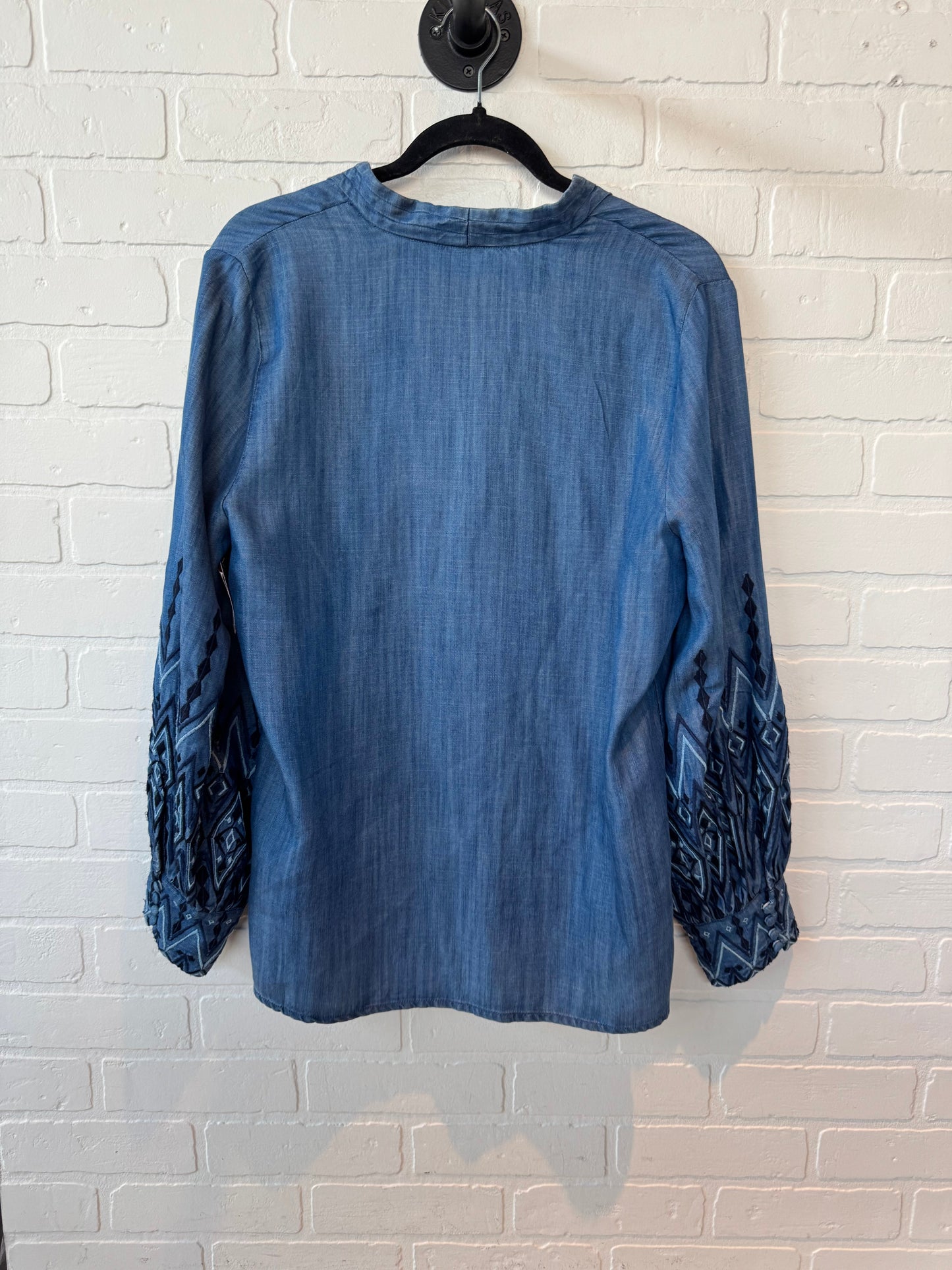 Top Long Sleeve By Chicos In Blue, Size: Xl