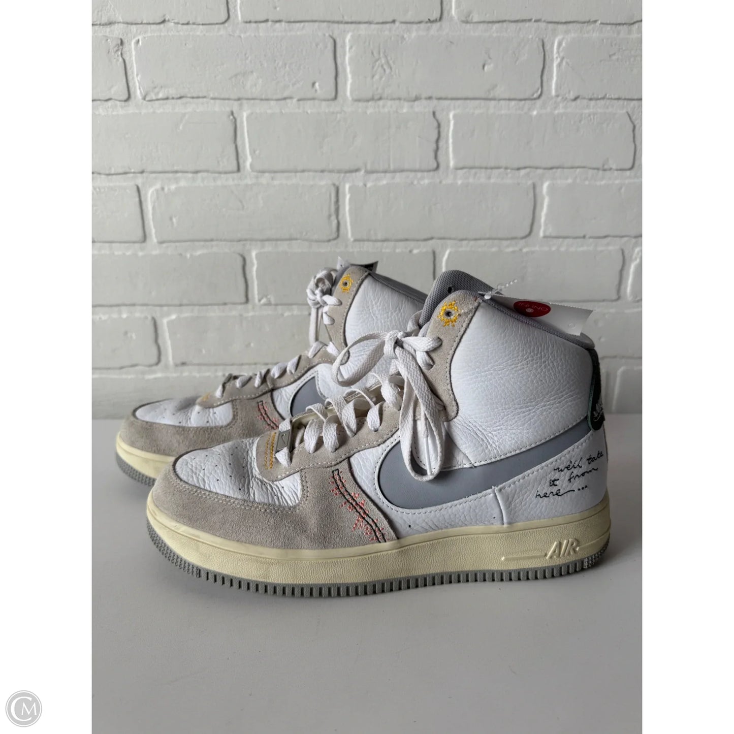 Shoes Athletic By Nike In Grey & White, Size: 11