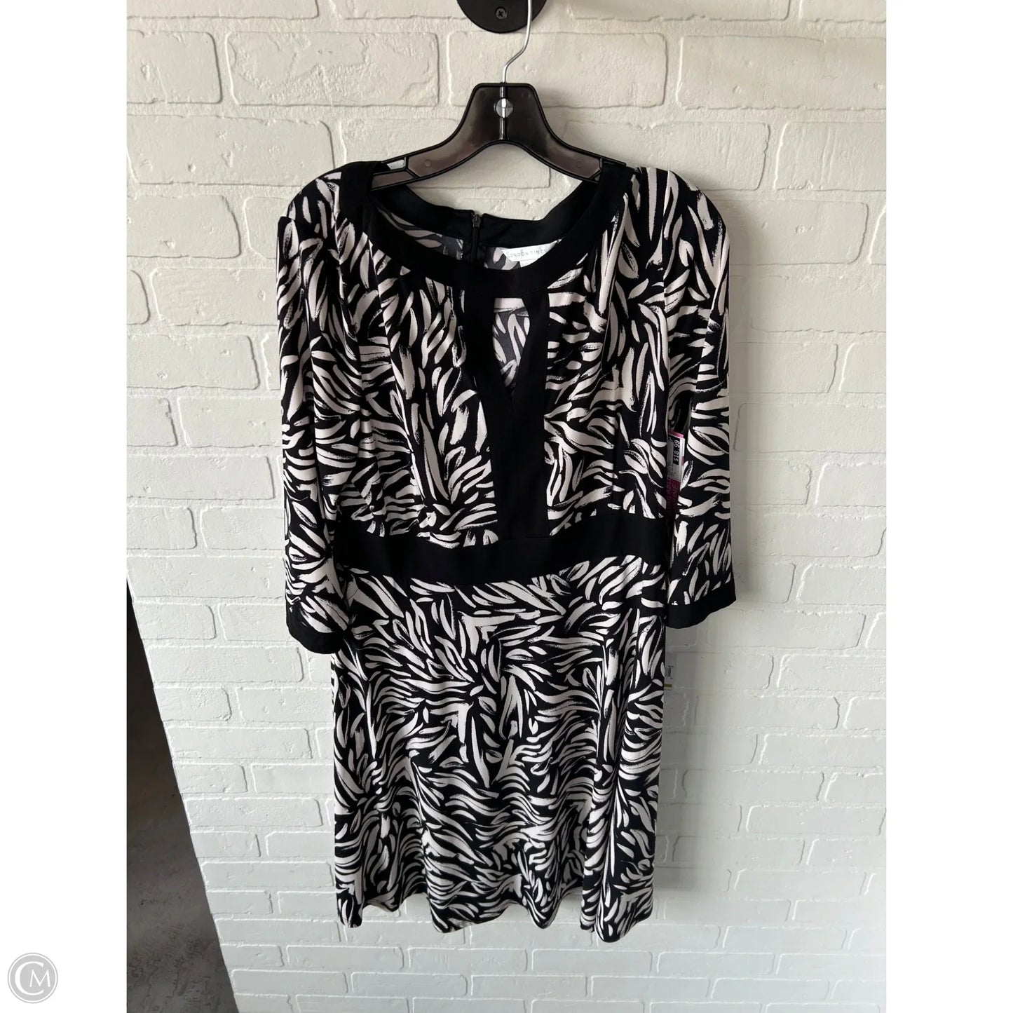 Dress Work By London Times In Black & Cream, Size: L