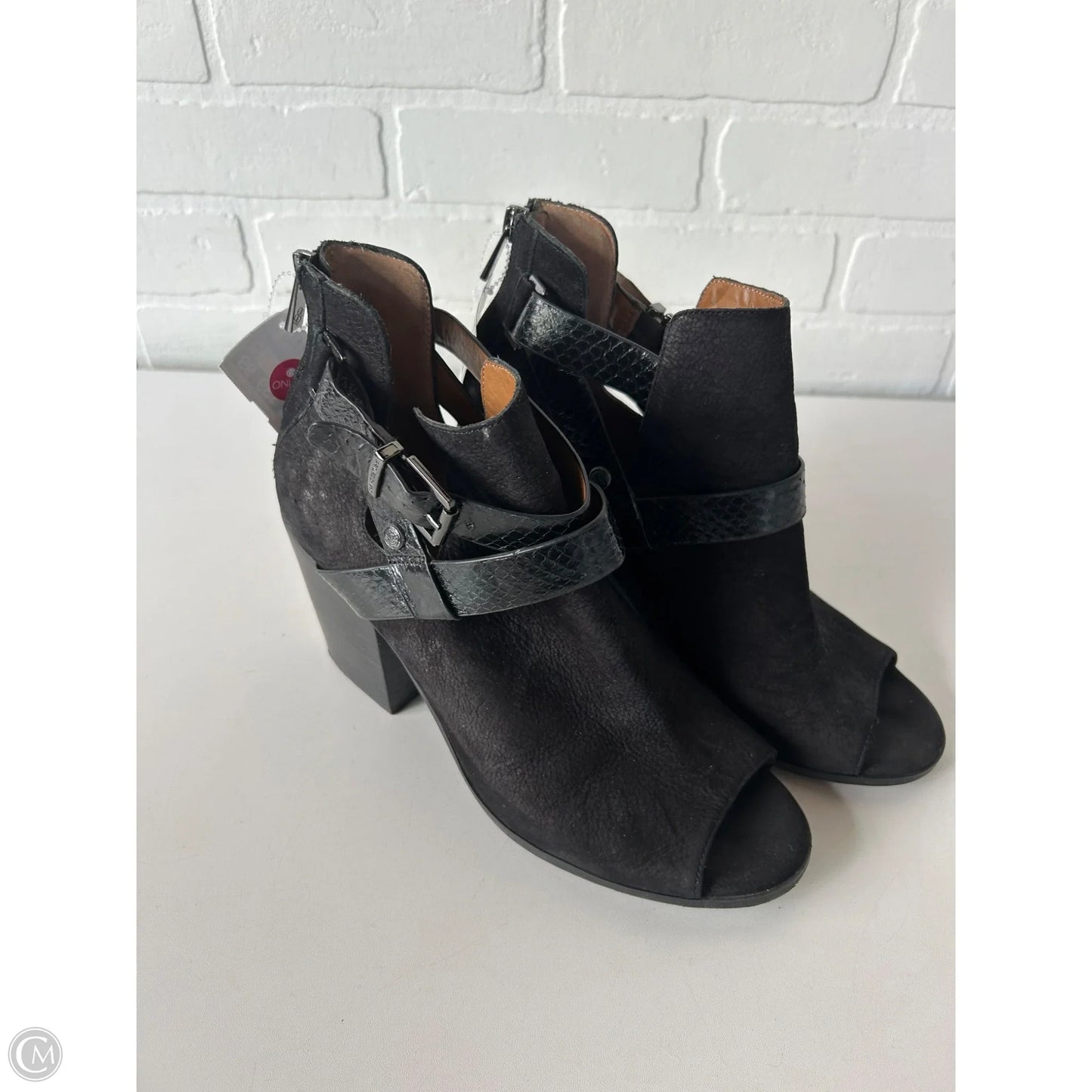 Boots Ankle Heels By Arturo Chiang In Black, Size: 10