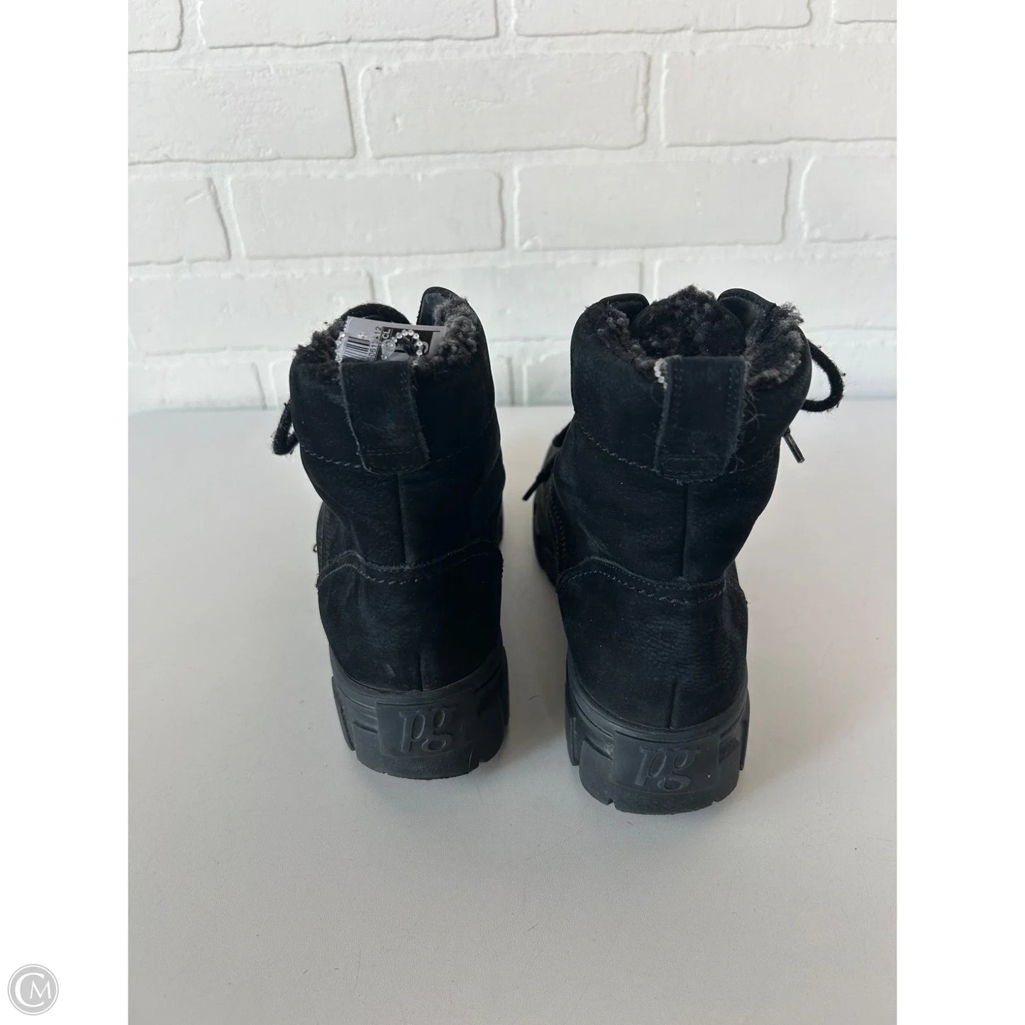 Boots Ankle Flats By Paul Green In Black, Size: 7