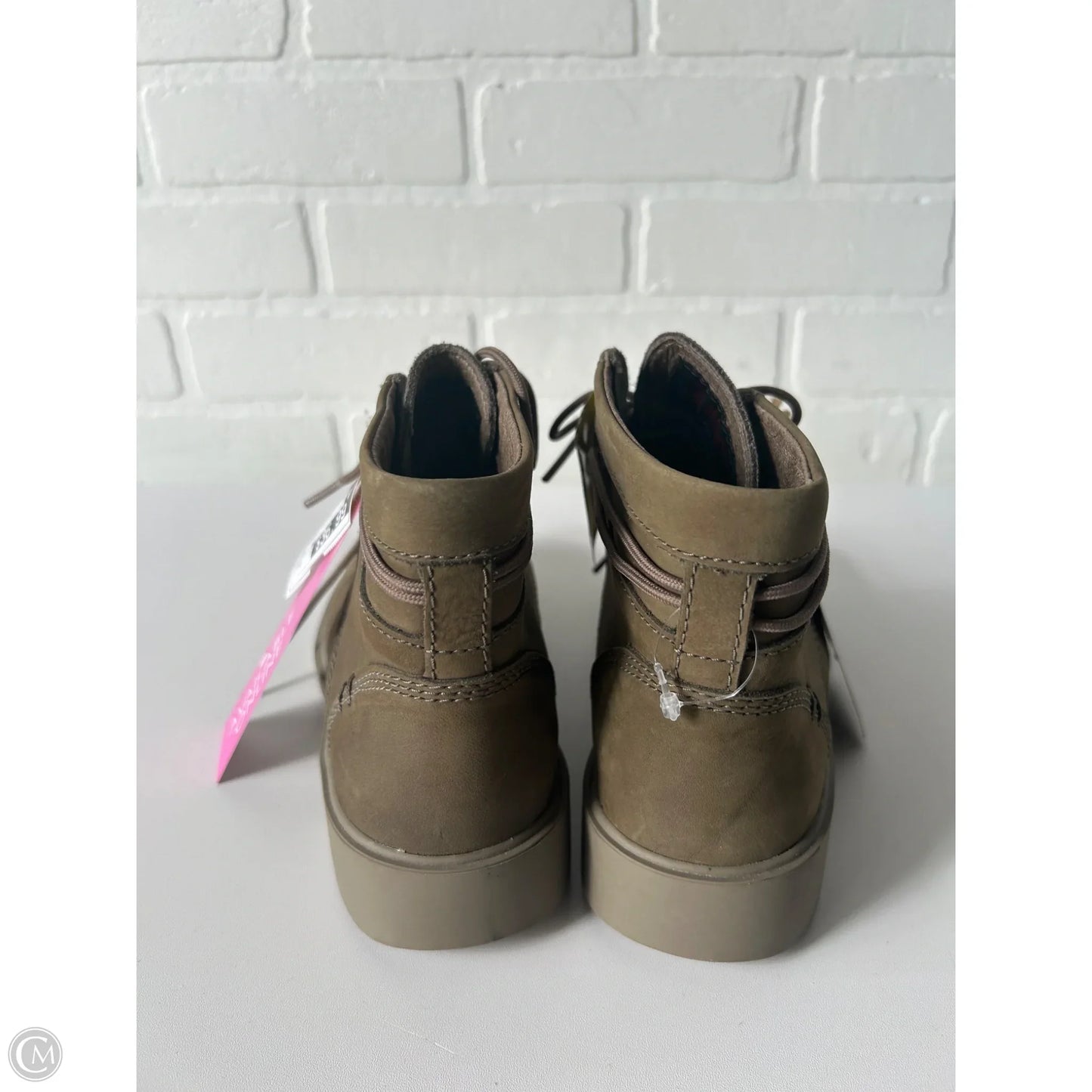 Boots Ankle Flats By Cmc In Green, Size: 6