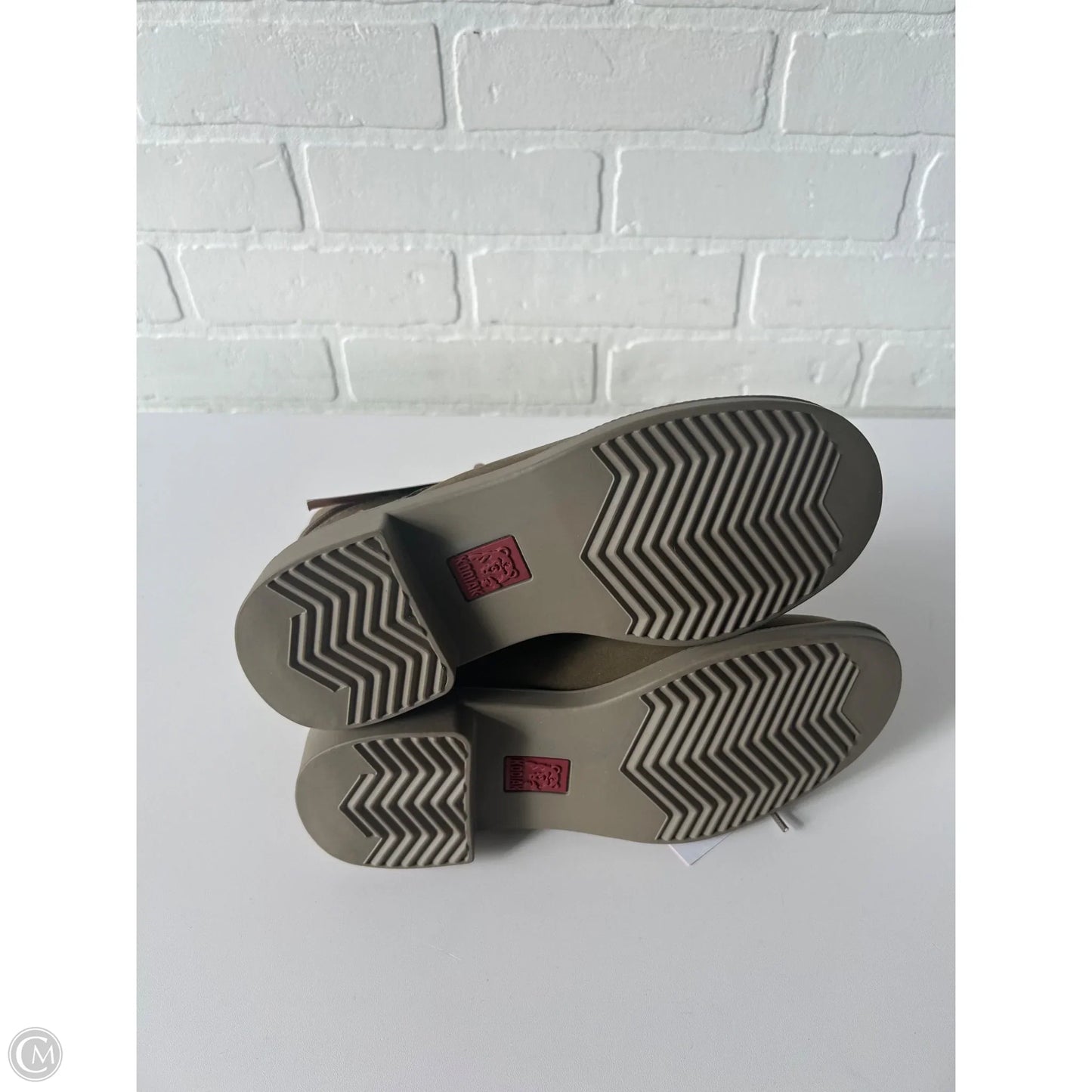 Boots Ankle Flats By Cmc In Green, Size: 6