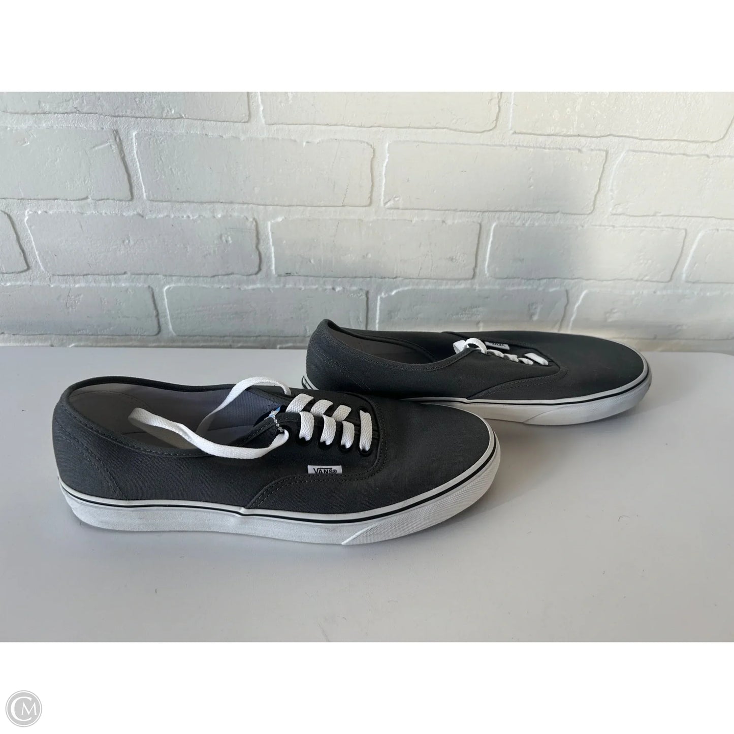 Shoes Sneakers By Vans In Grey & White, Size: 10.5
