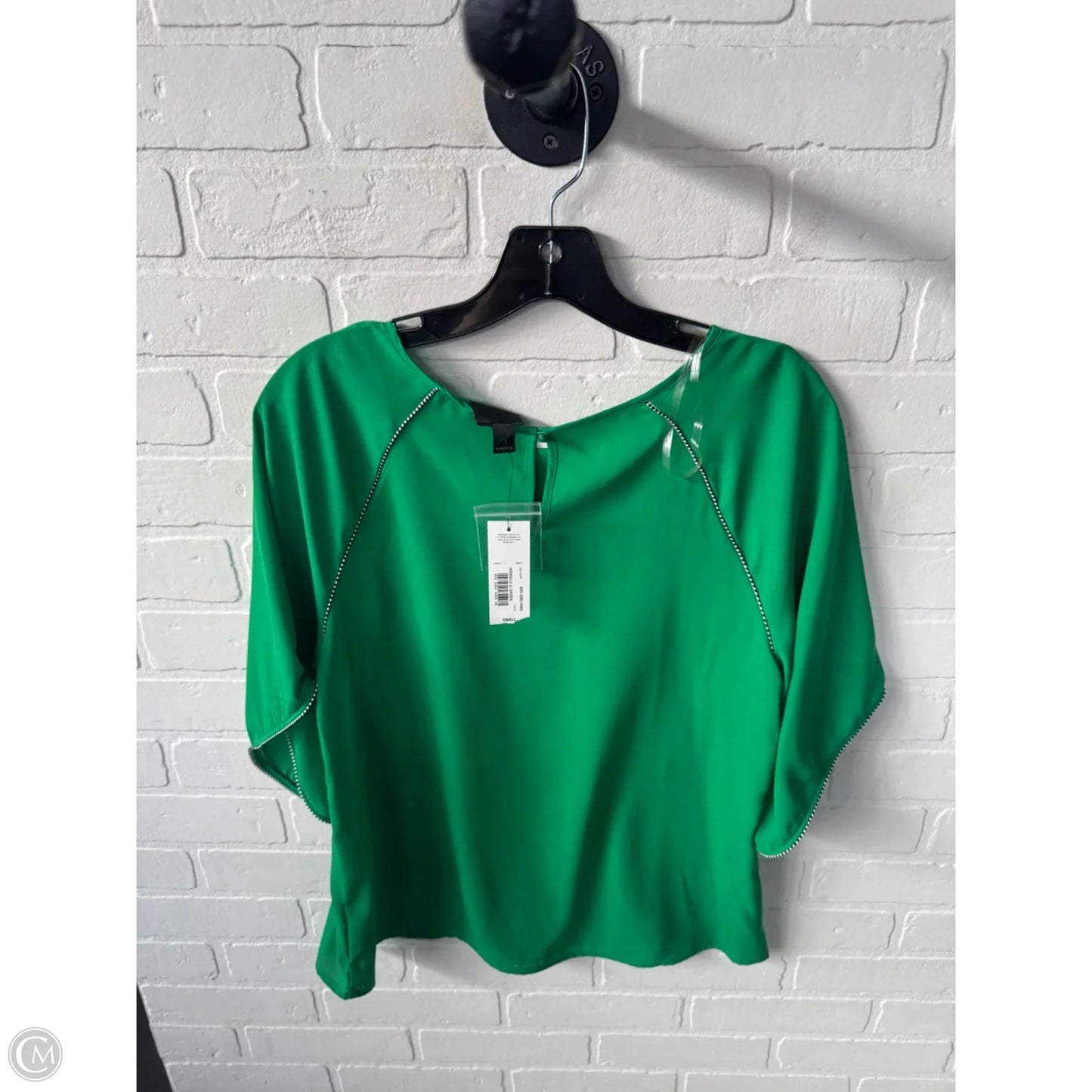 Top Short Sleeve By Worthington In Green & White, Size: S