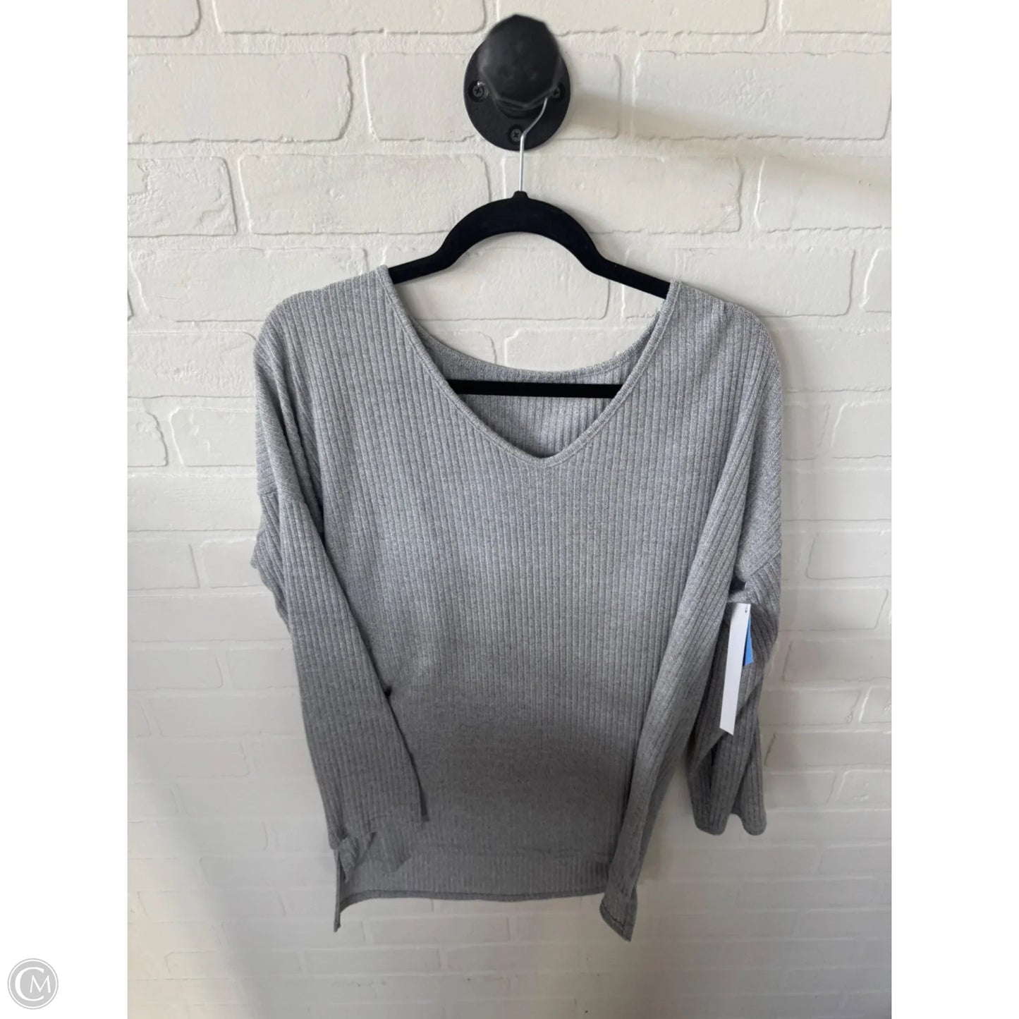 Top Long Sleeve By Cme In Grey, Size: Xl