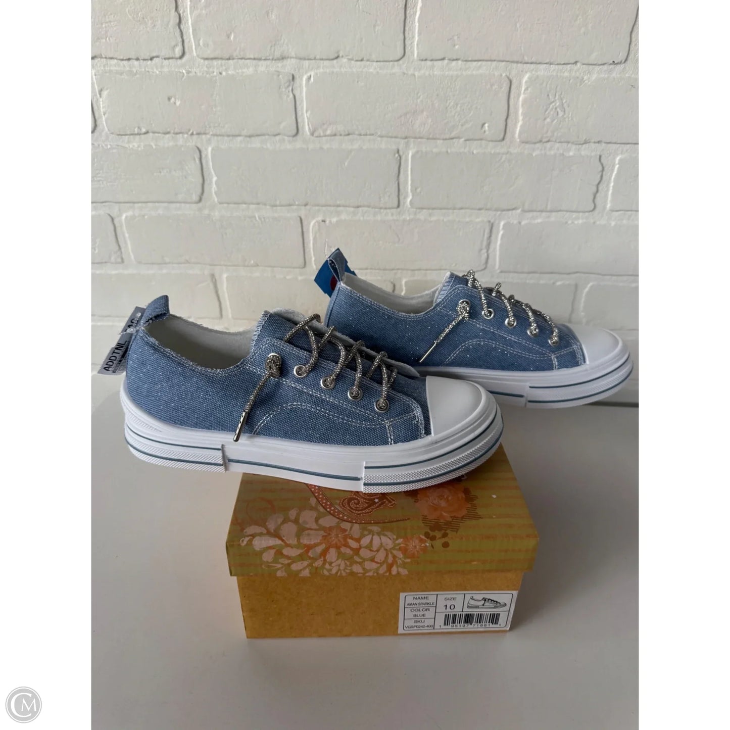 Shoes Sneakers By Very G In Blue & White, Size: 10