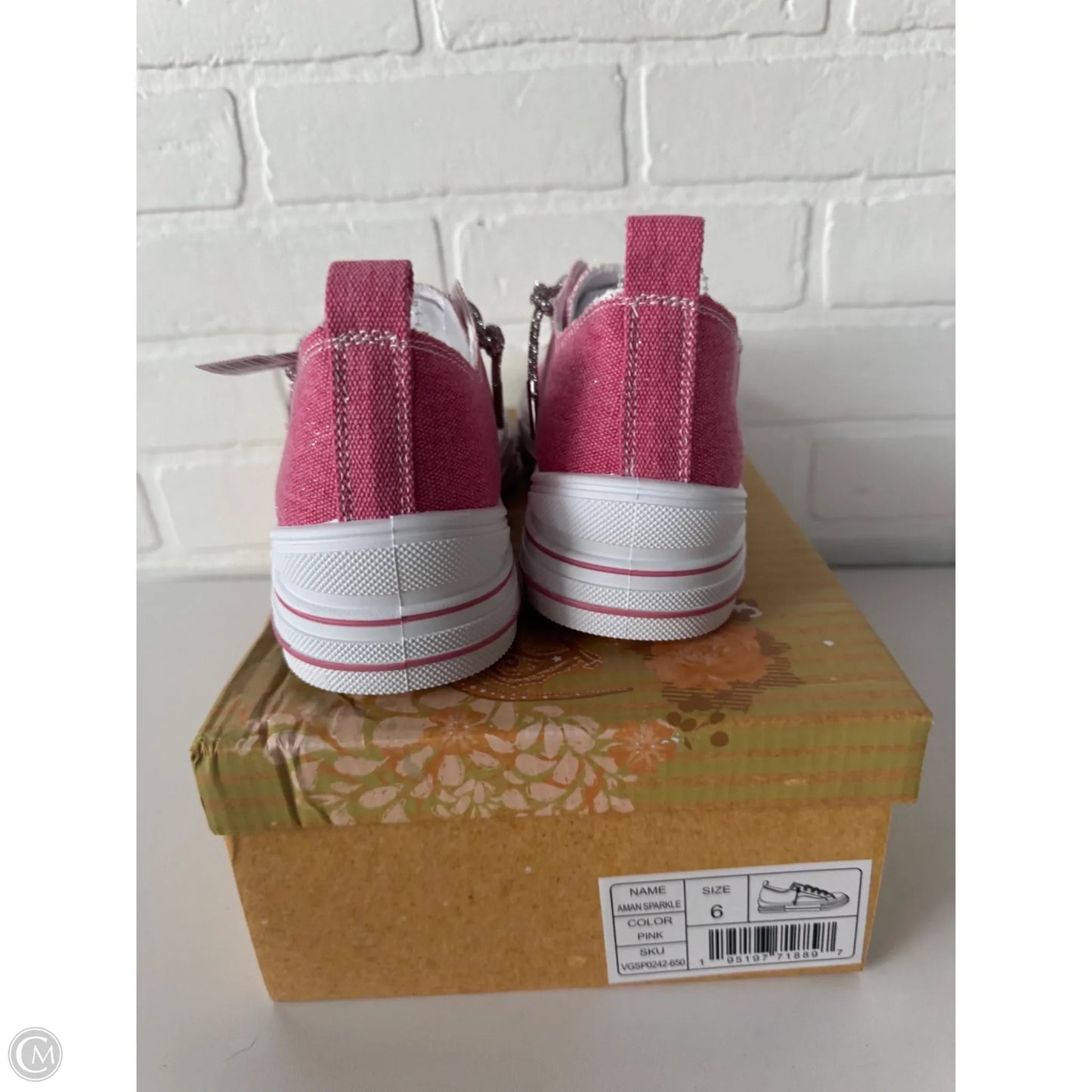 Shoes Sneakers By Very G In Pink & White, Size: 6