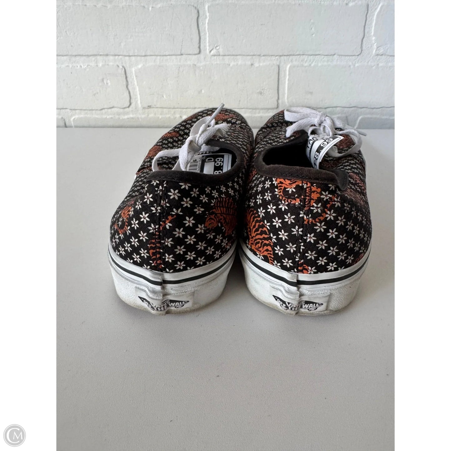 Shoes Sneakers By Vans In Black & Orange, Size: 9.5