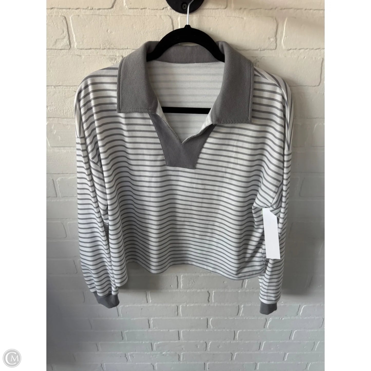 Top Long Sleeve By Cmf In Grey & White, Size: S