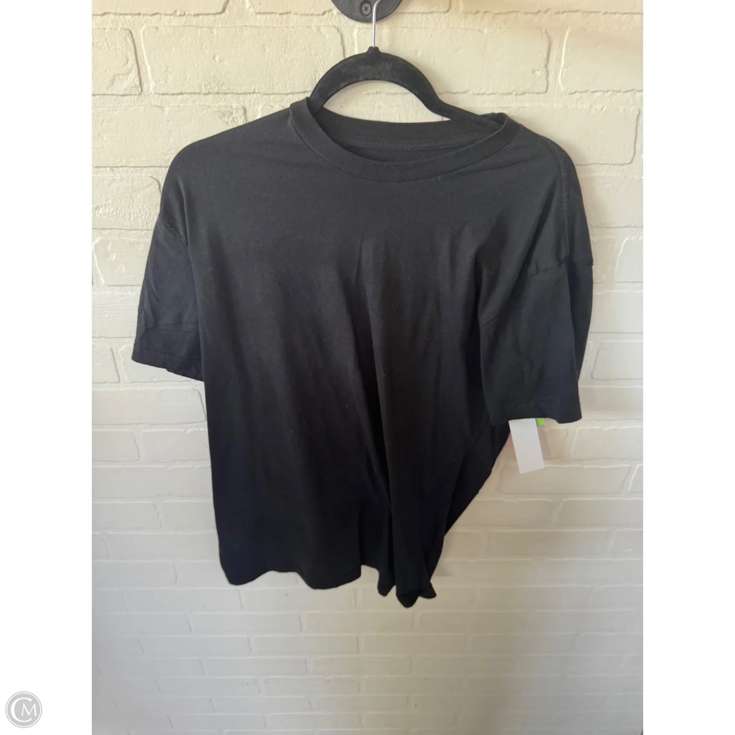 Top Short Sleeve Basic By Clothes Mentor In Black, Size: L
