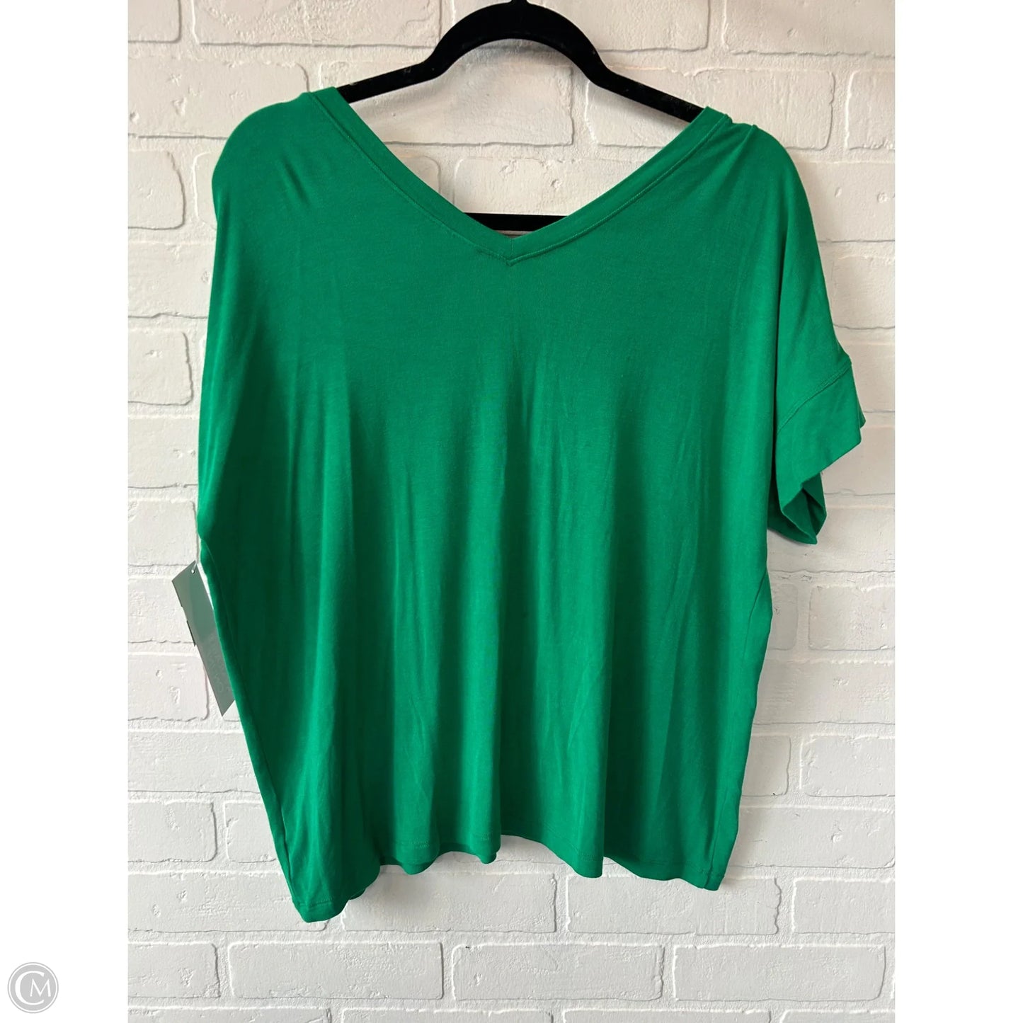 Top Short Sleeve Basic By Cabi In Green, Size: Xs